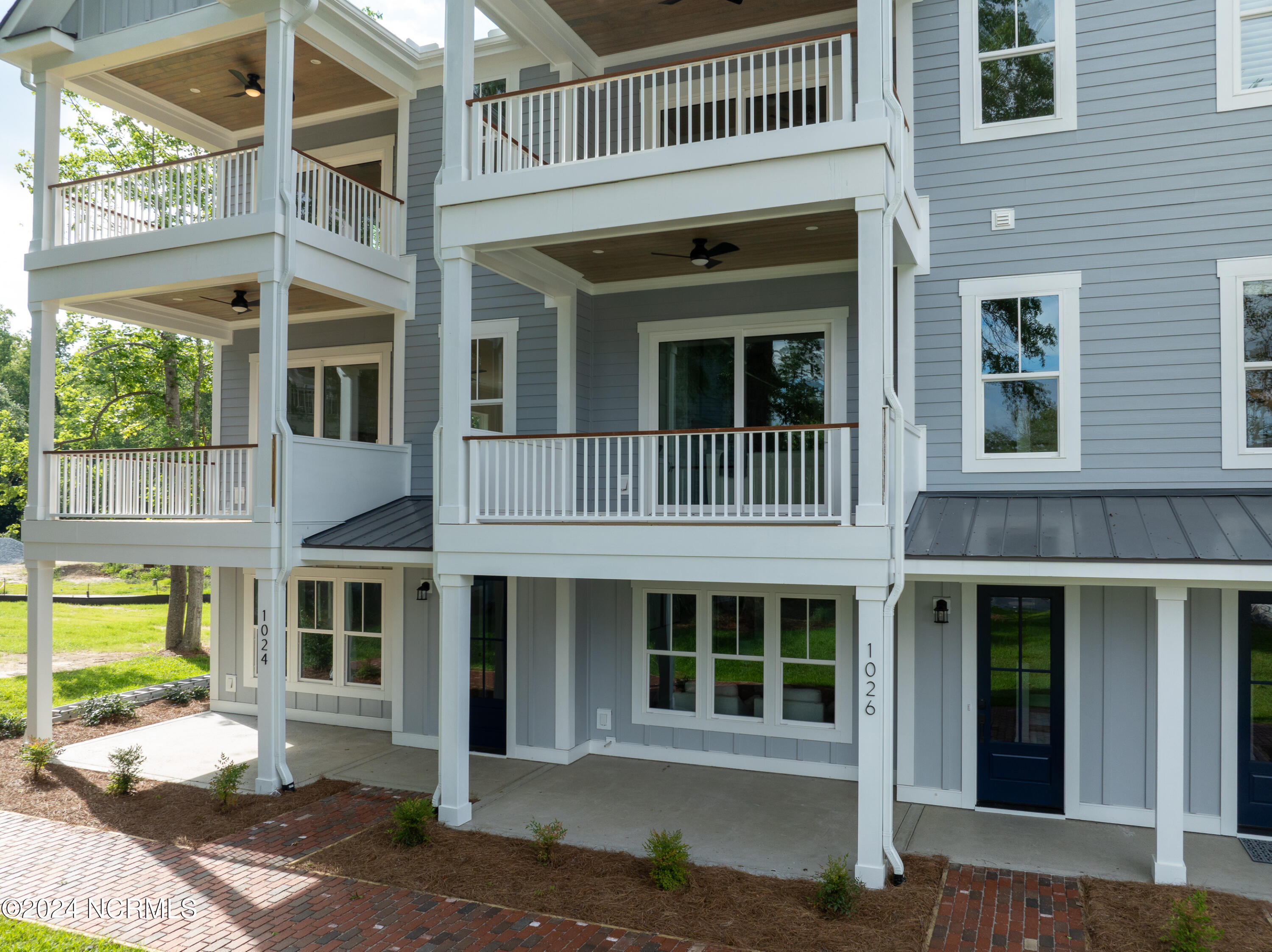 1026 Mariners View Way Property Photo 2