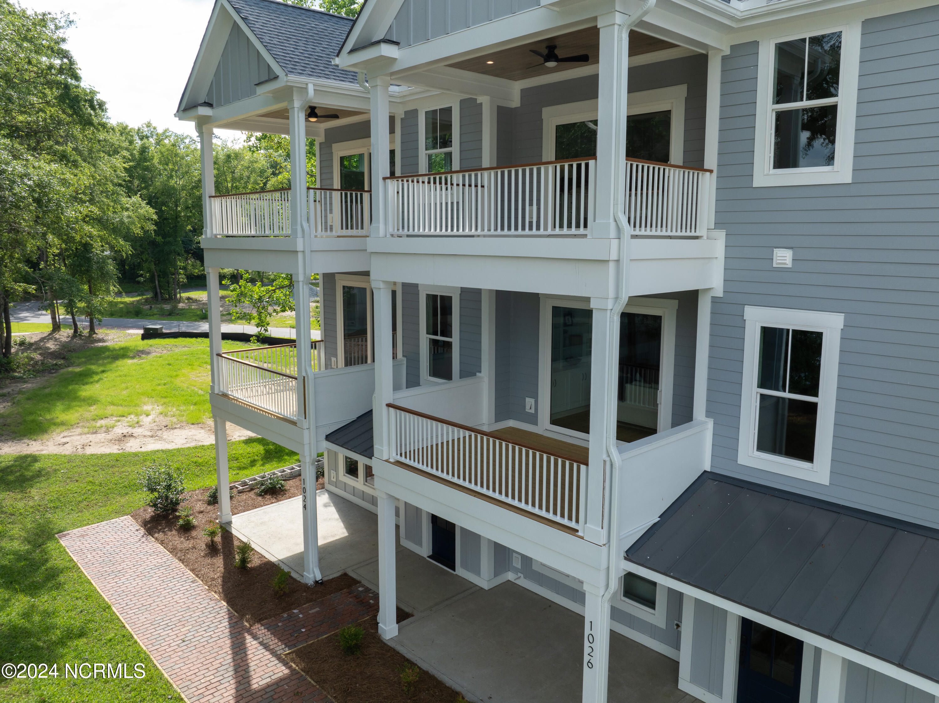 1026 Mariners View Way Property Photo 4