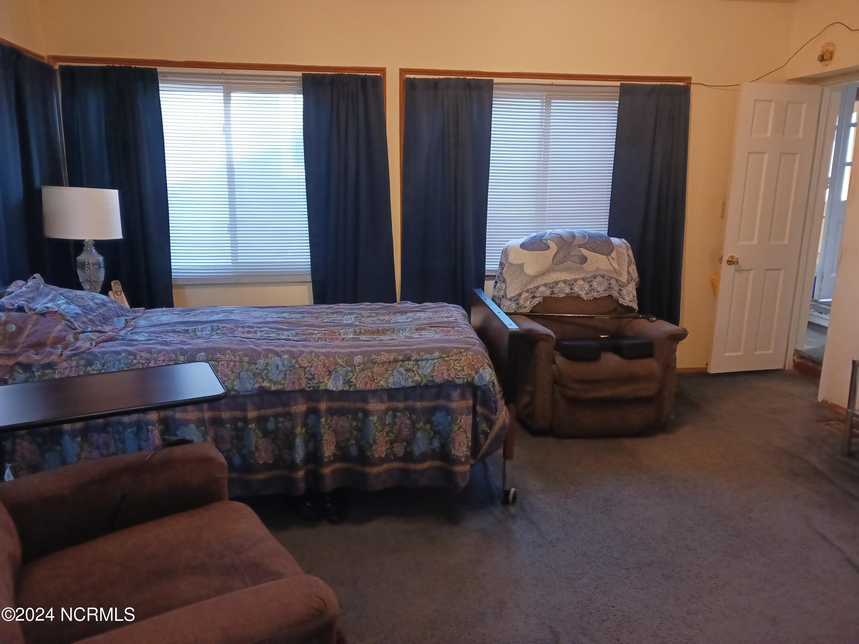 611 Edwards Avenue Property Photo 16