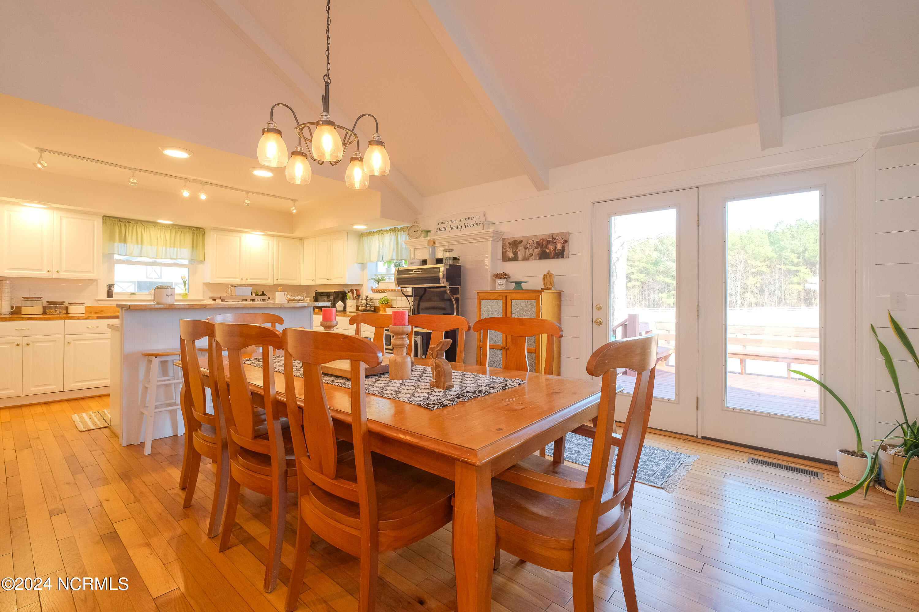 632 Poplar Neck Road Property Photo 12