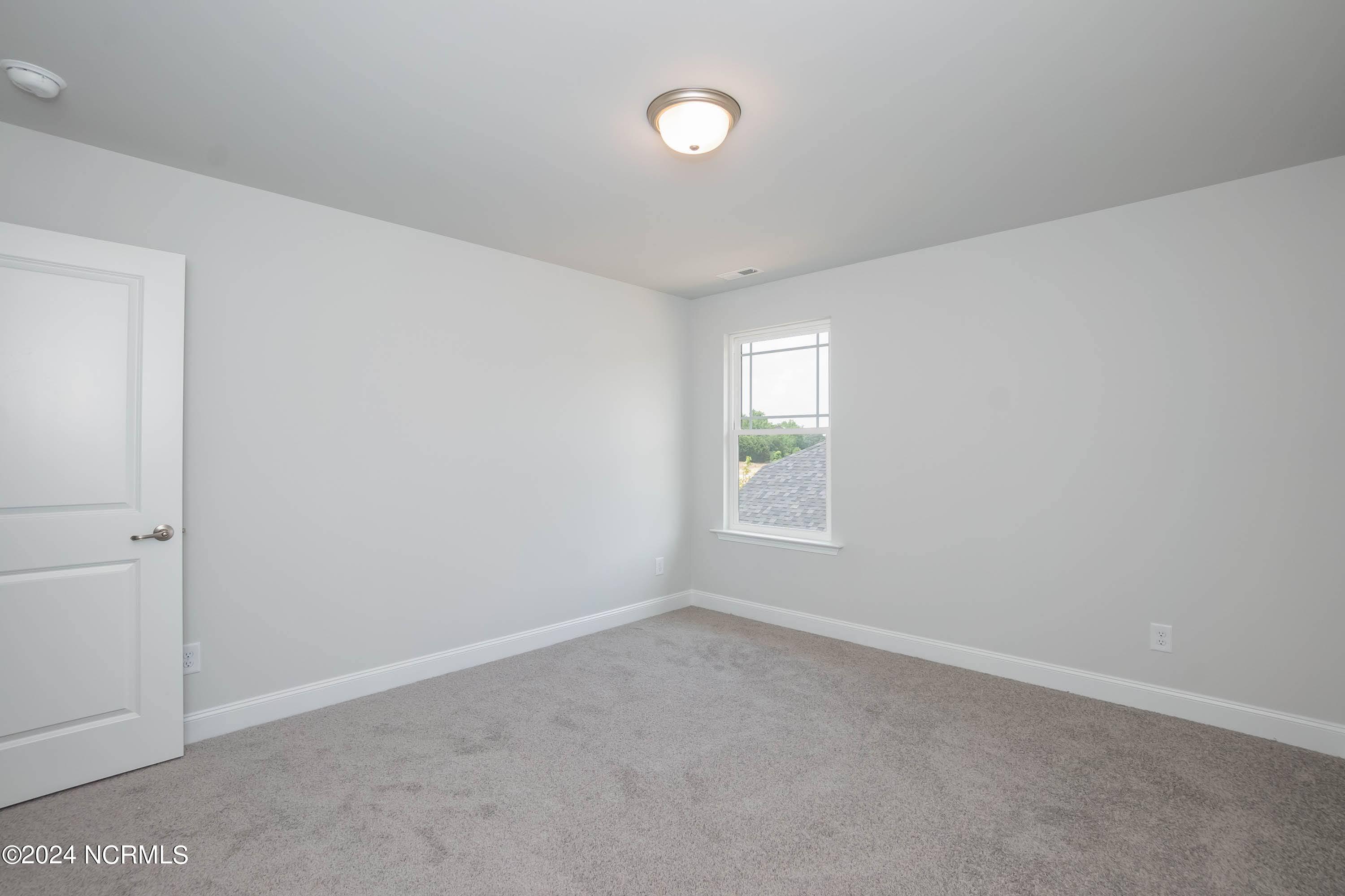 745 Greenwich Place Property Photo 28