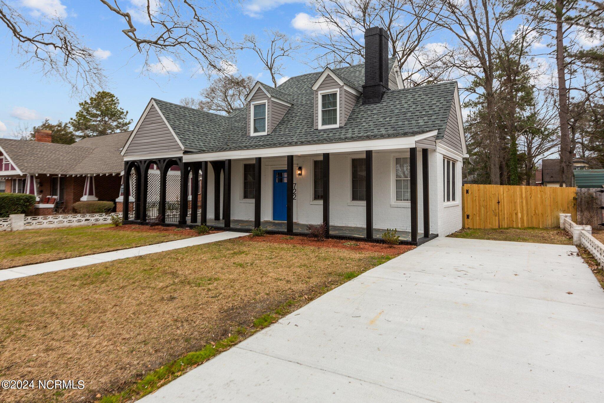 722 Hill Street Property Photo 2