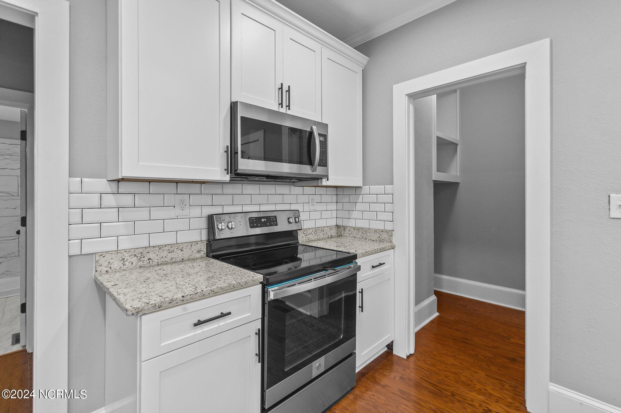 722 Hill Street Property Photo 14