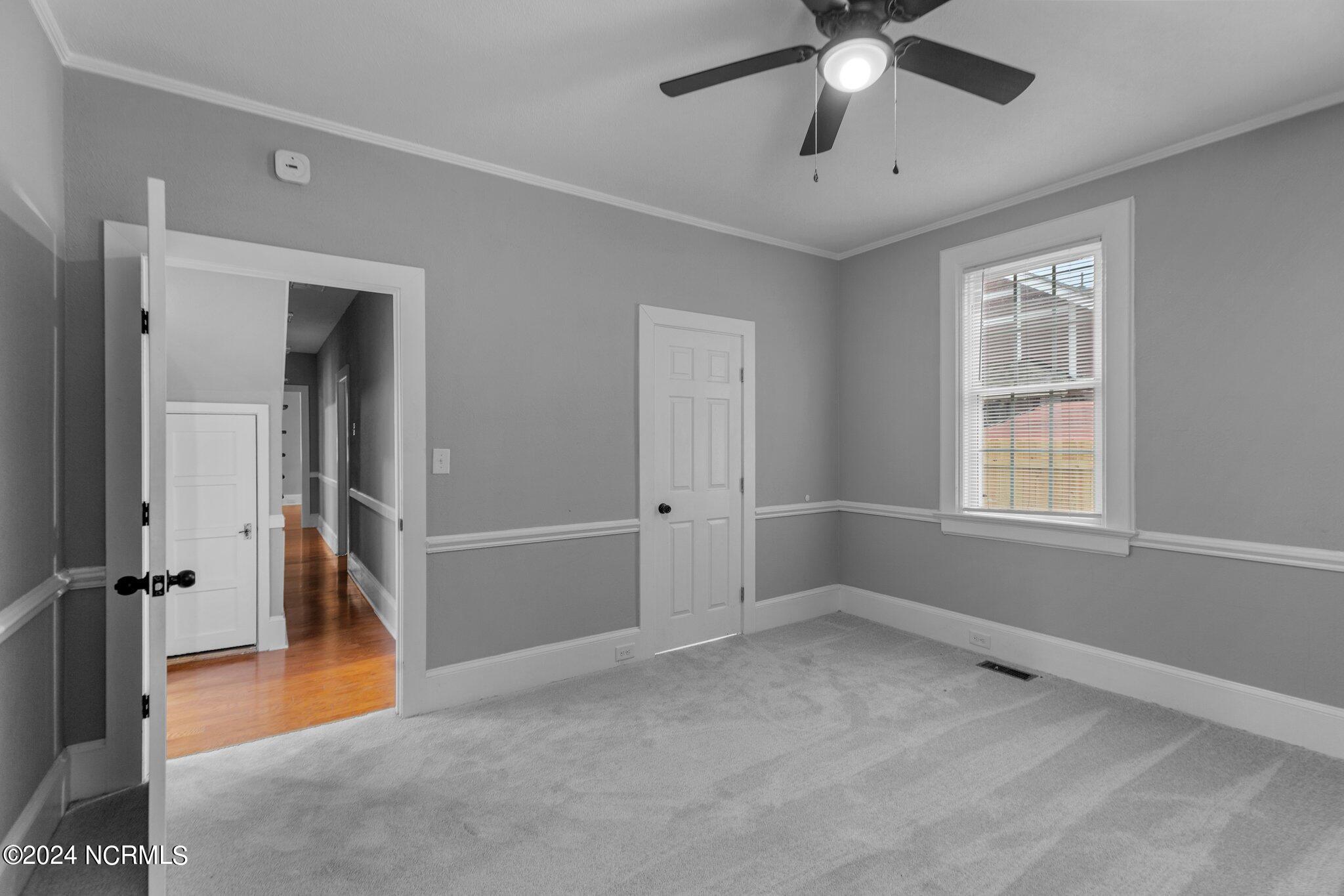 722 Hill Street Property Photo 20