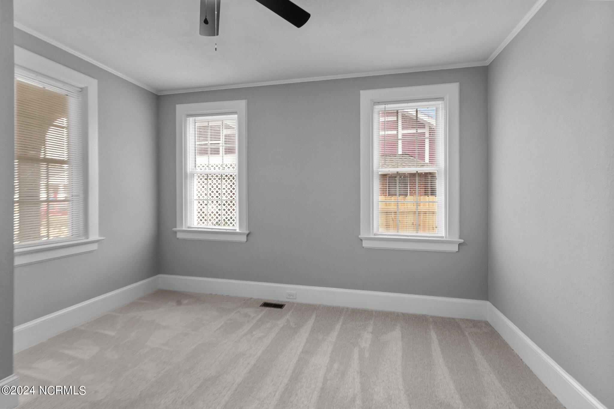722 Hill Street Property Photo 22