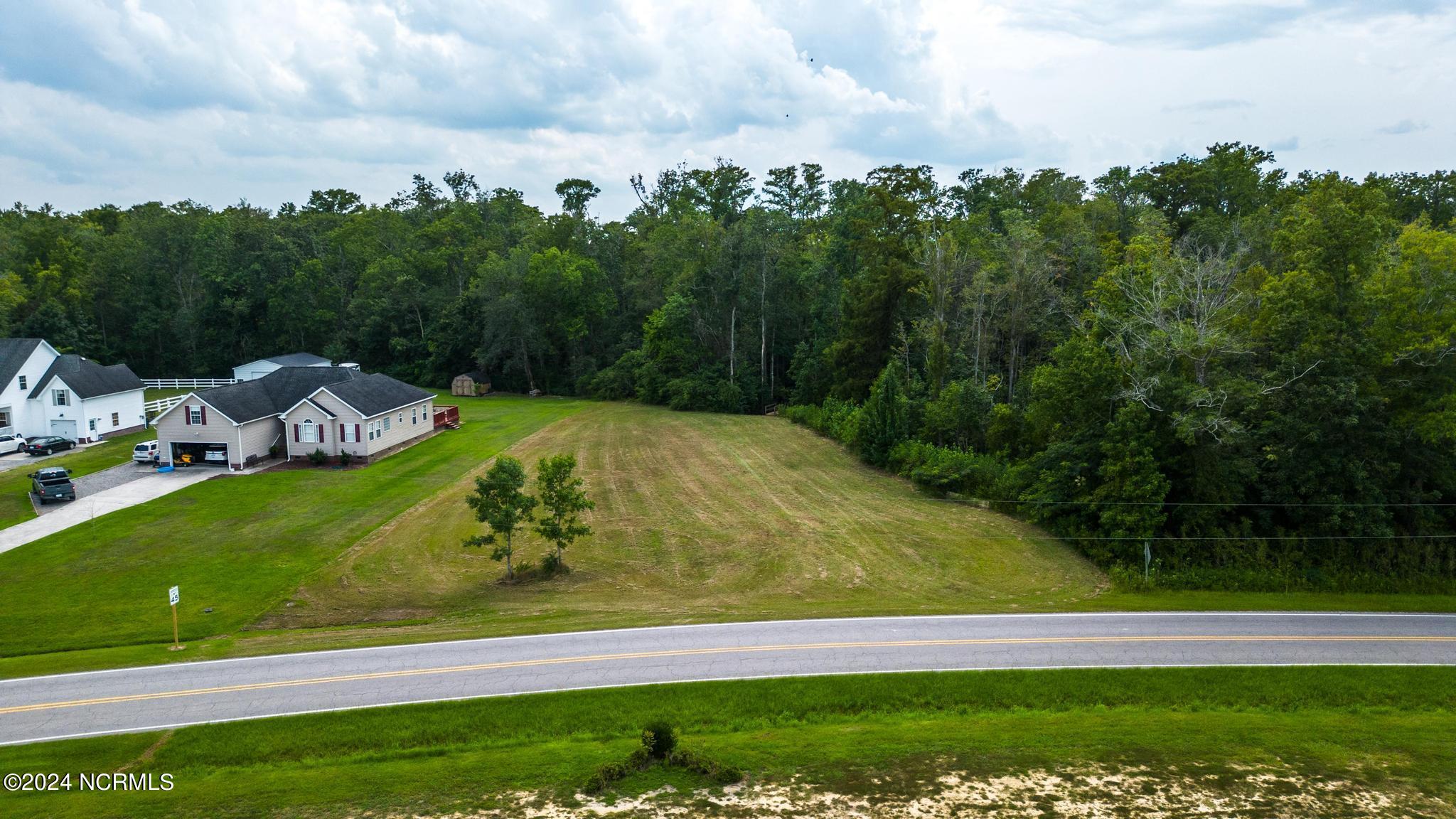 401 Guinea Road Property Photo 10