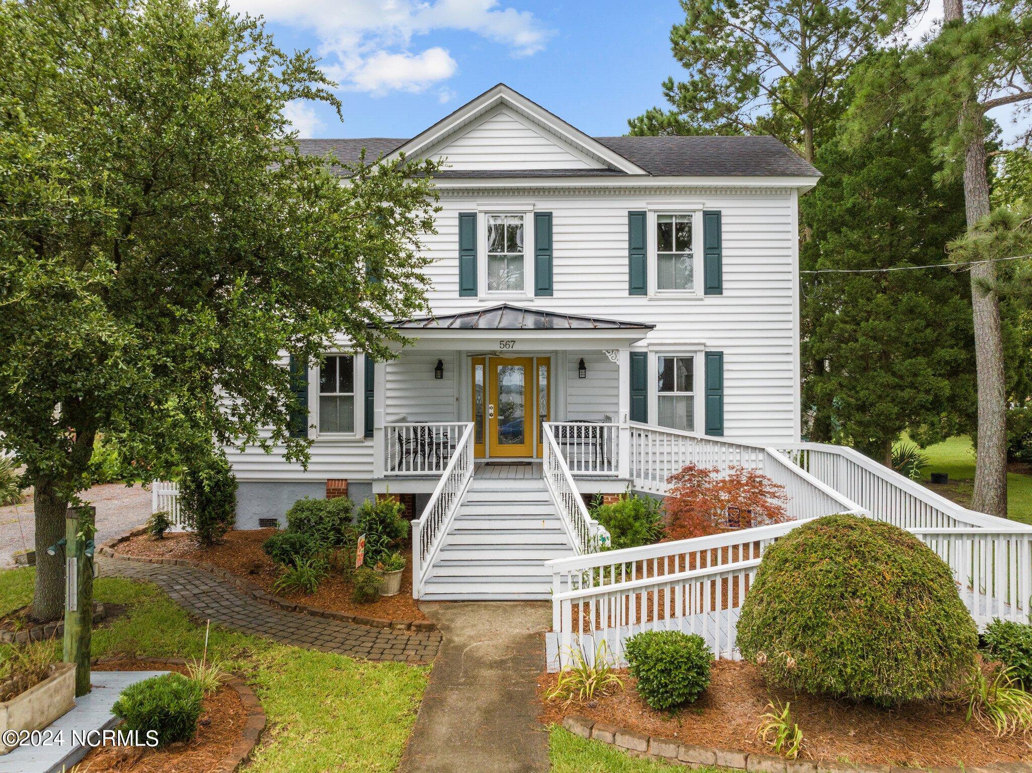 567 E Water Street Property Photo 4
