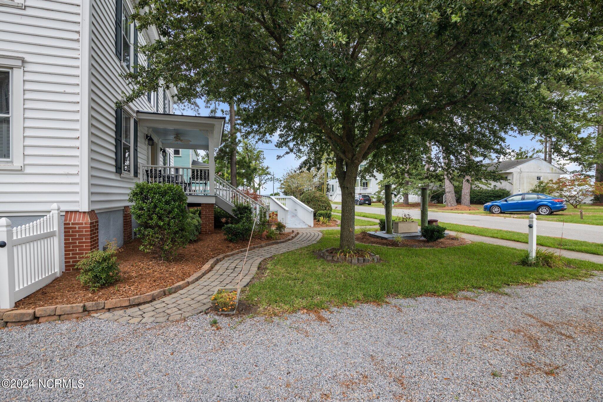 567 E Water Street Property Photo 13