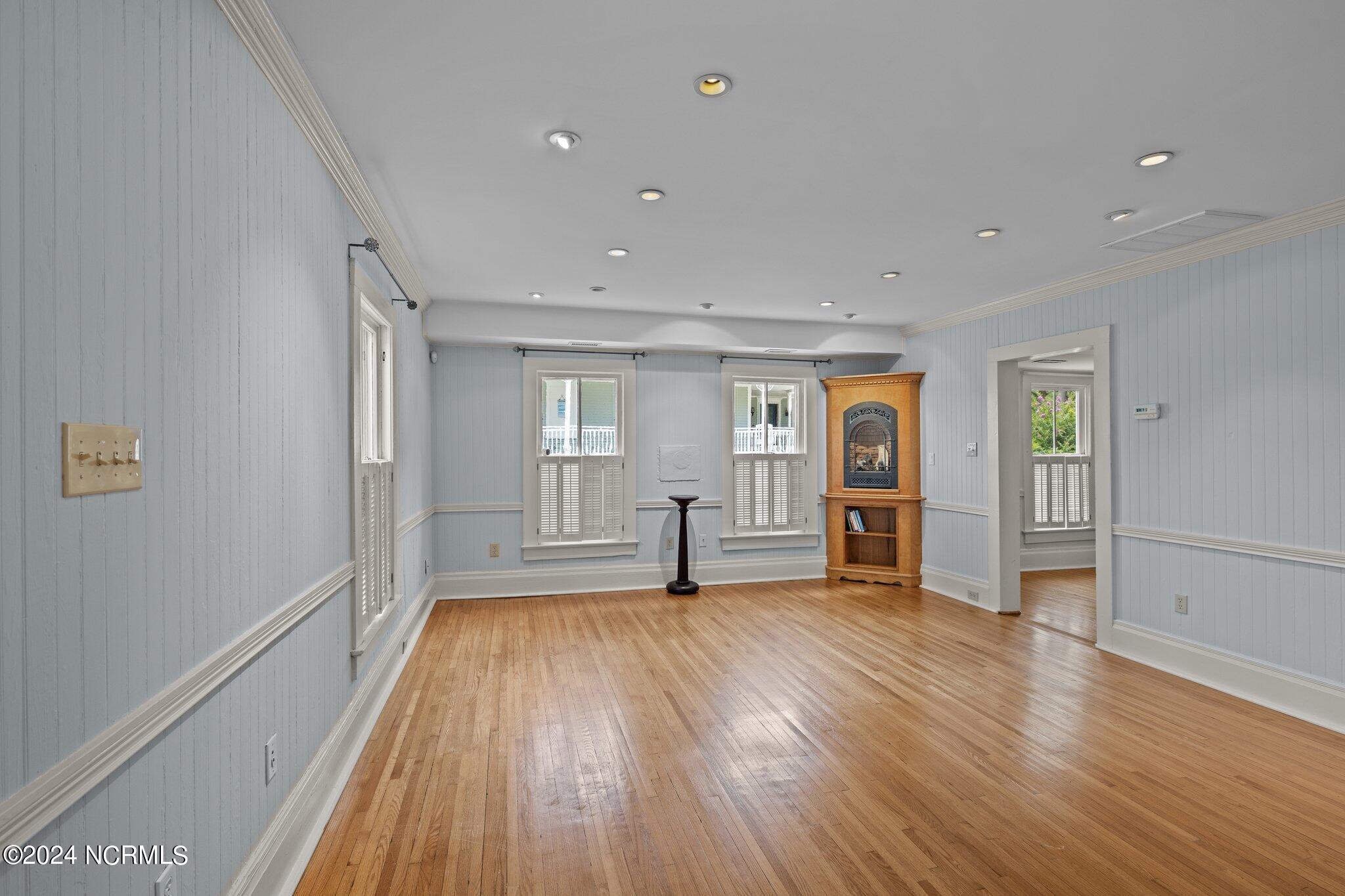 567 E Water Street Property Photo 25