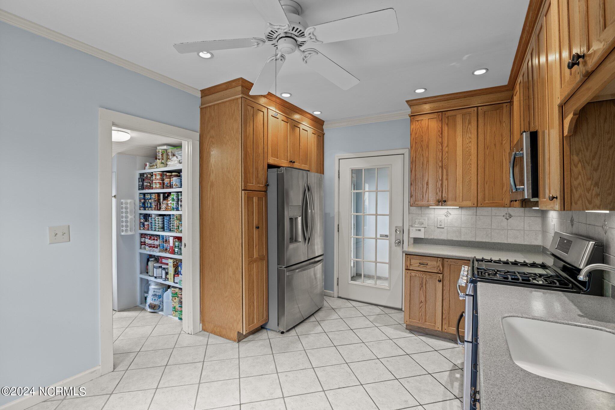 567 E Water Street Property Photo 29