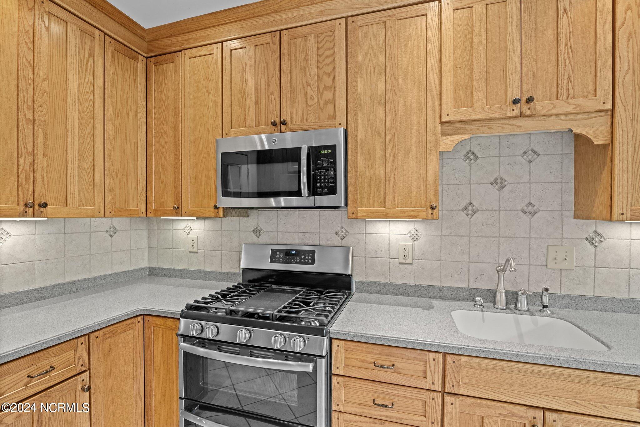 567 E Water Street Property Photo 31