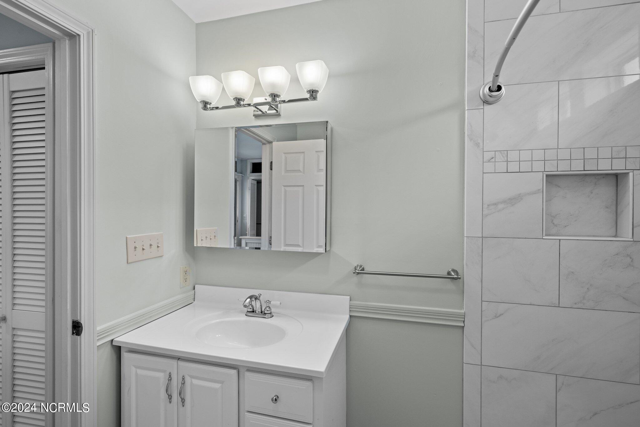 567 E Water Street Property Photo 47