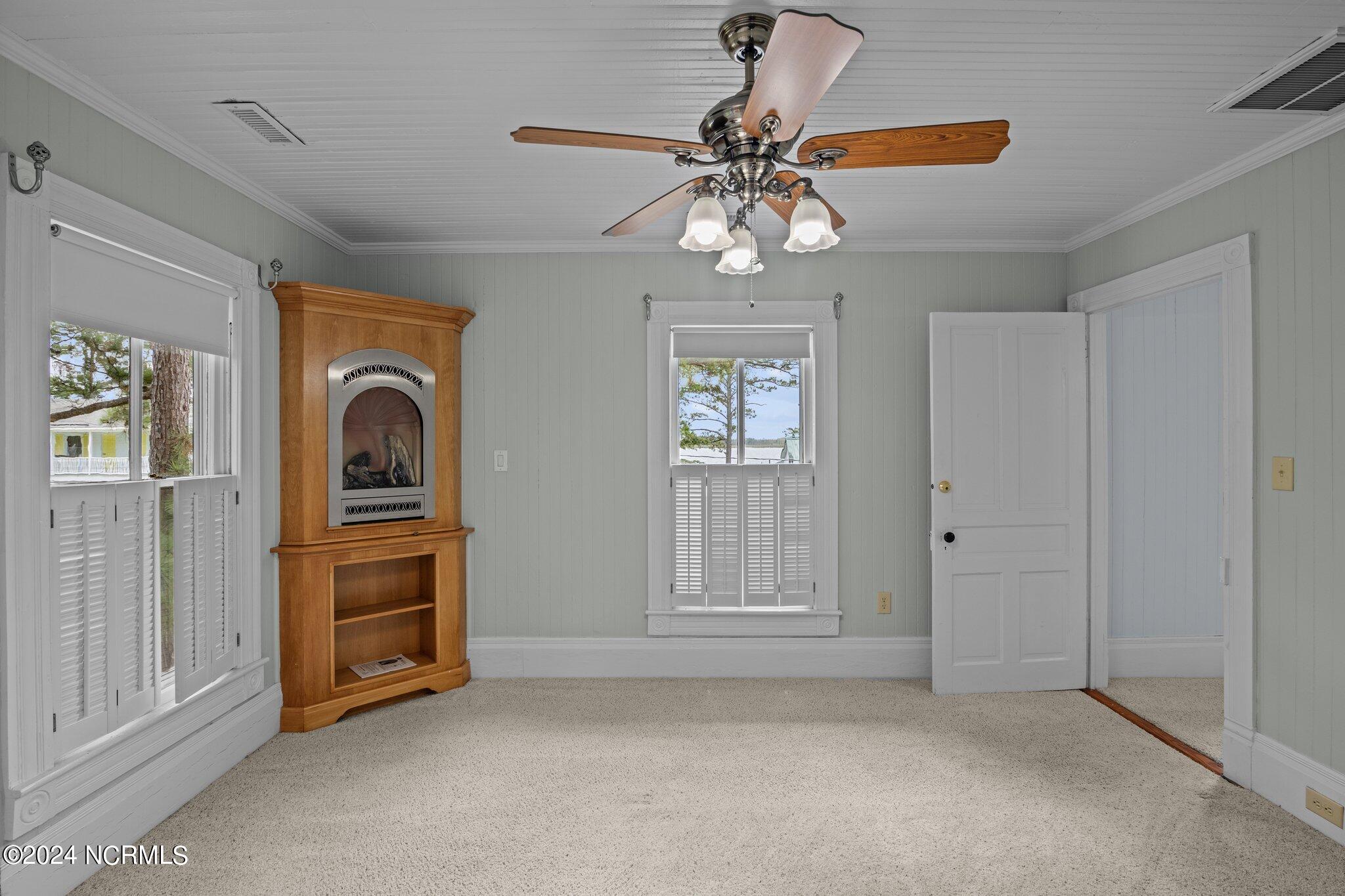 567 E Water Street Property Photo 50