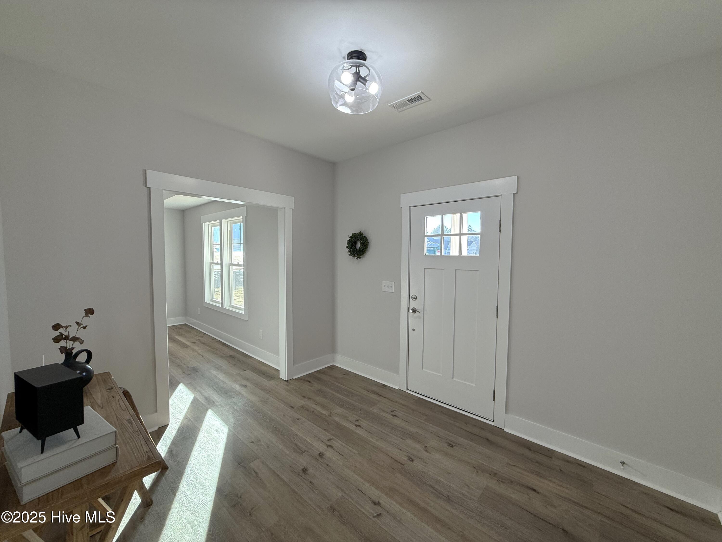 169 Rough Ridge Trail Property Photo 5