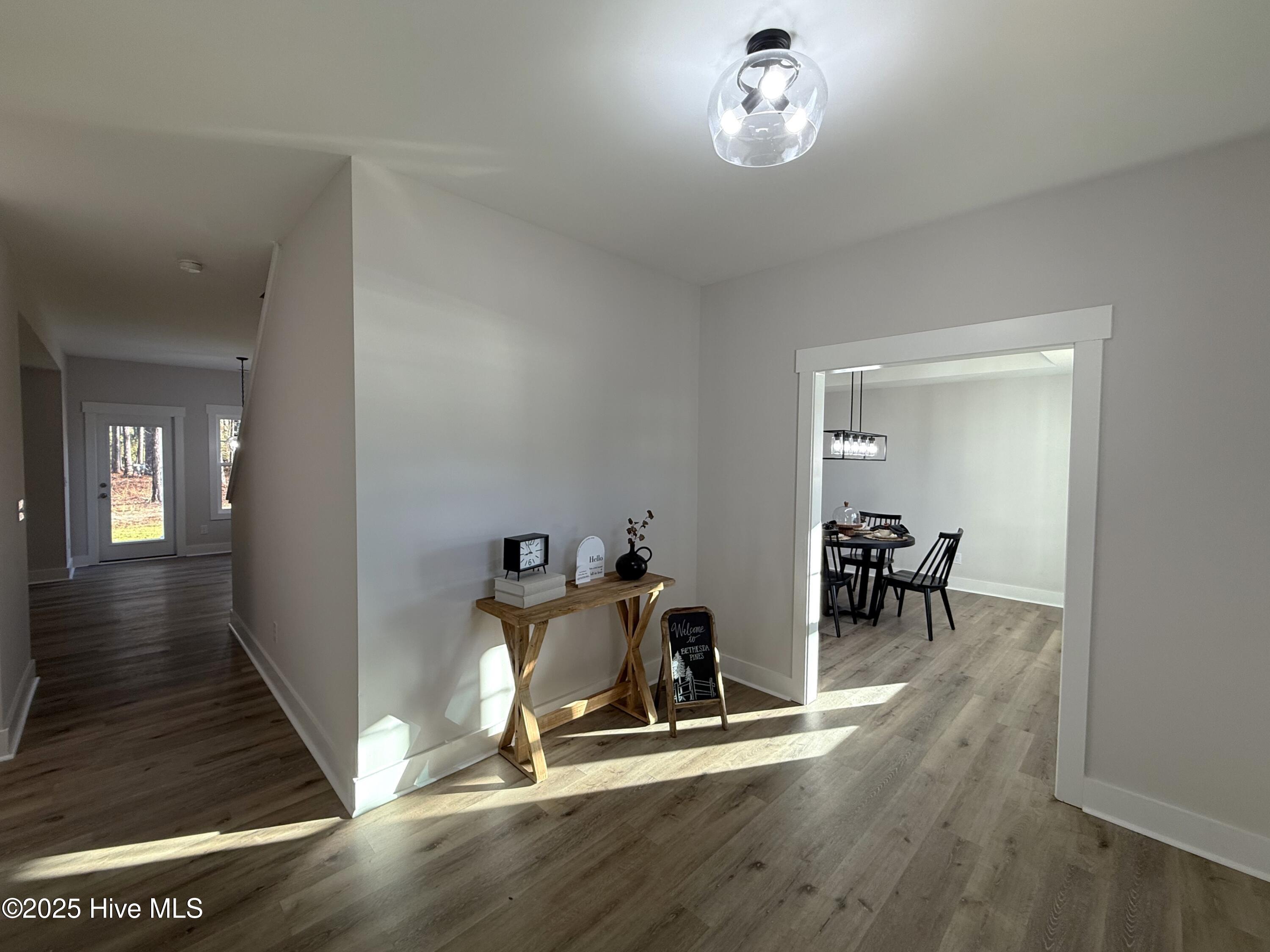 169 Rough Ridge Trail Property Photo 6