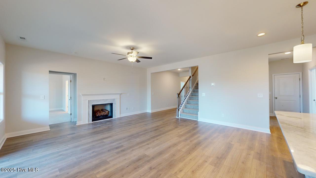 143 Courtland Circle Property Photo 5