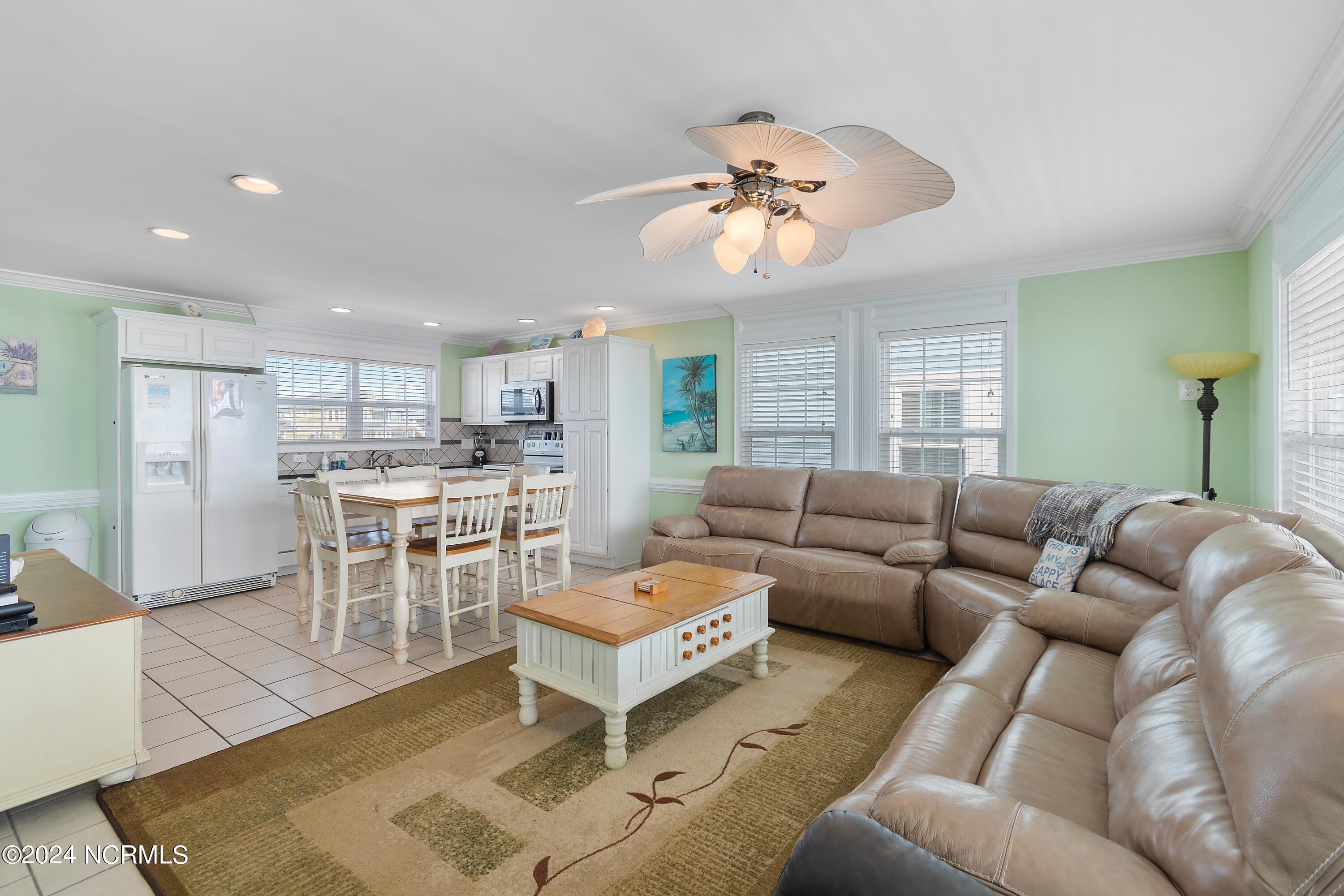 329 Ocean Boulevard Property Photo 14