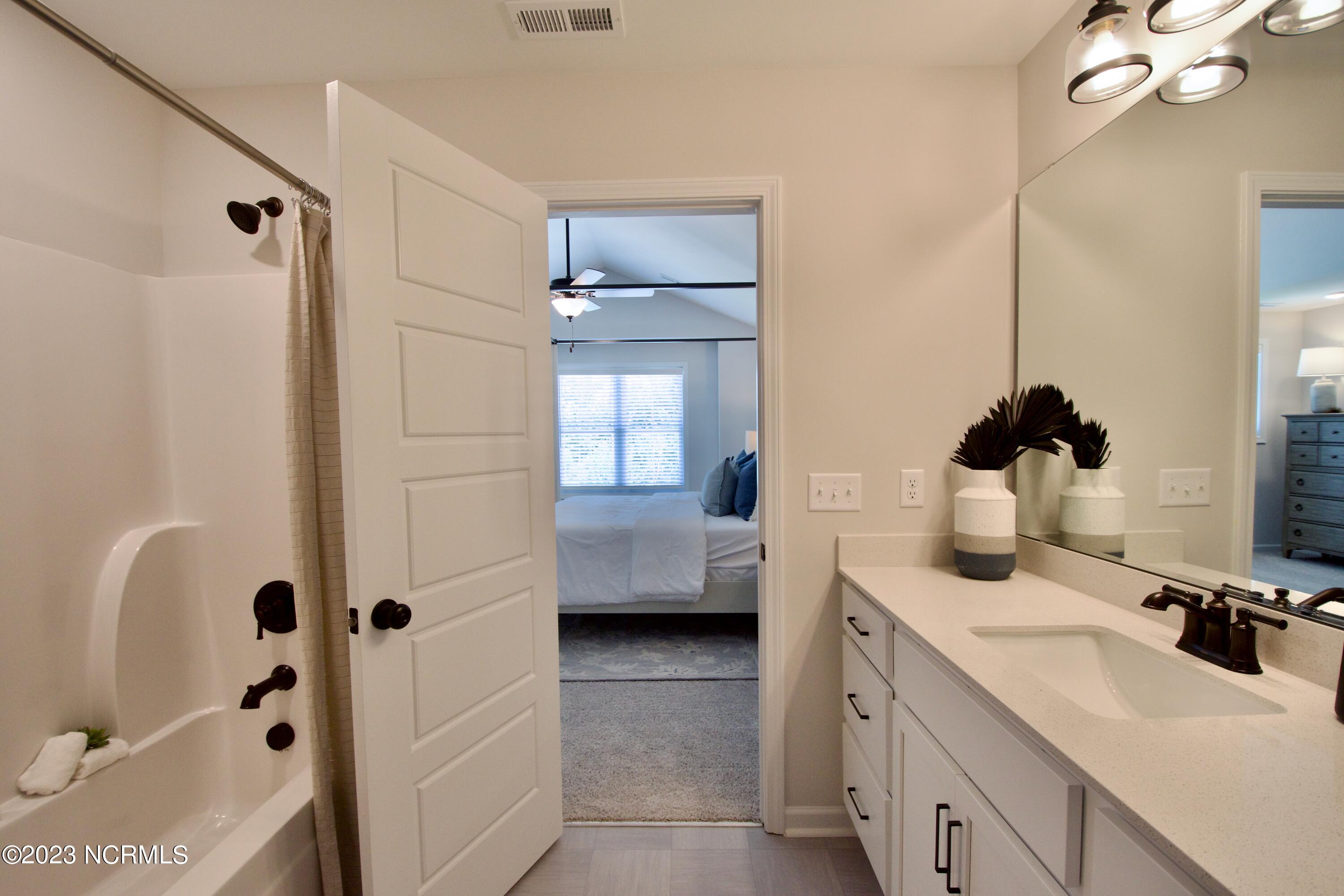 1571 Dusk Cove Property Photo 16