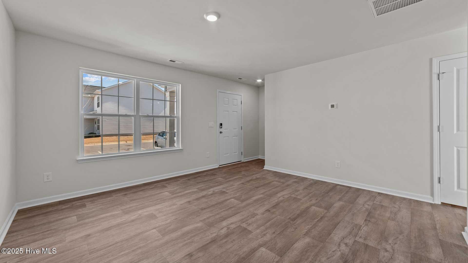 4119 Laurel Ridge Drive B Property Photo 4