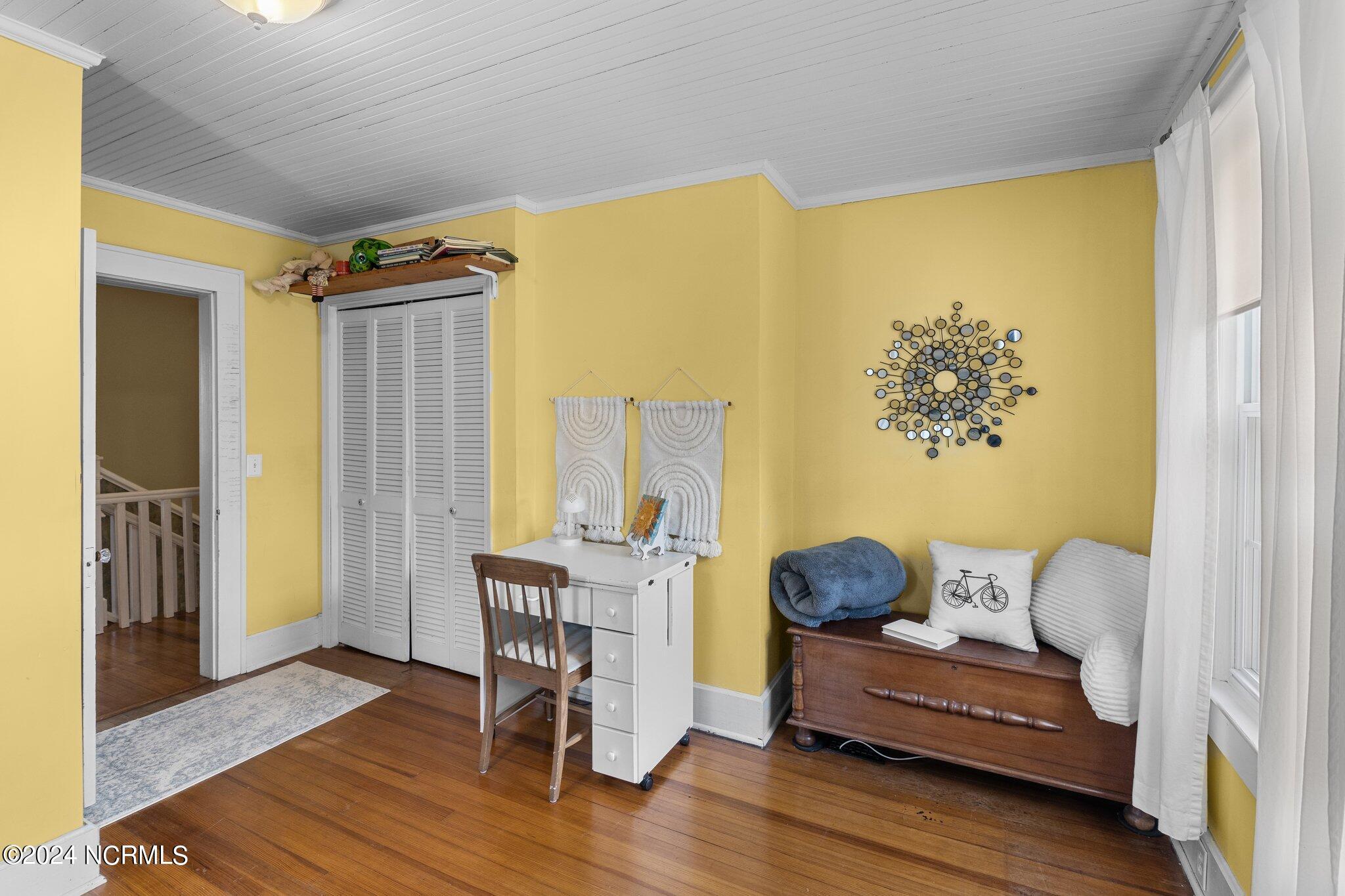 608 College Street Property Photo 16