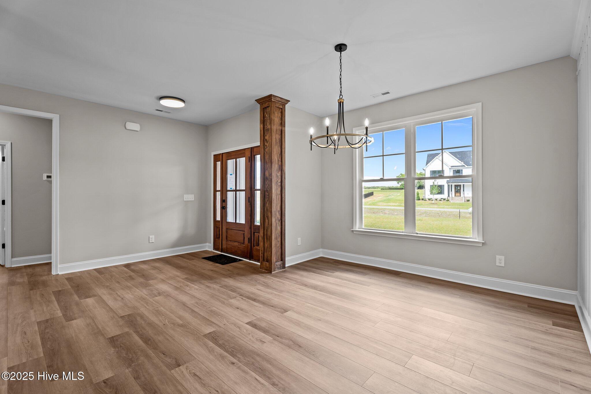 5062 Willows Edge Drive Property Photo 6