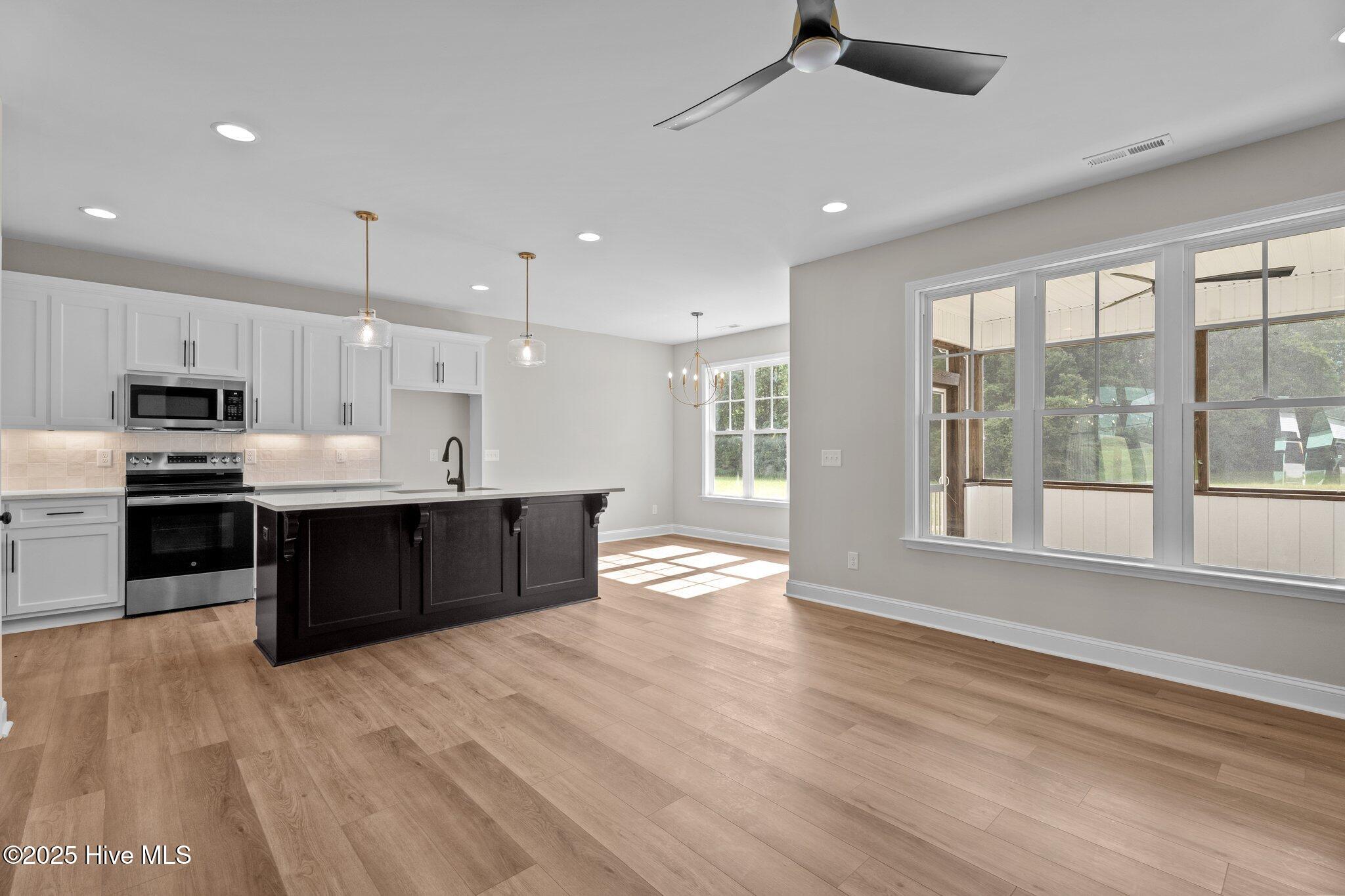 5062 Willows Edge Drive Property Photo 15