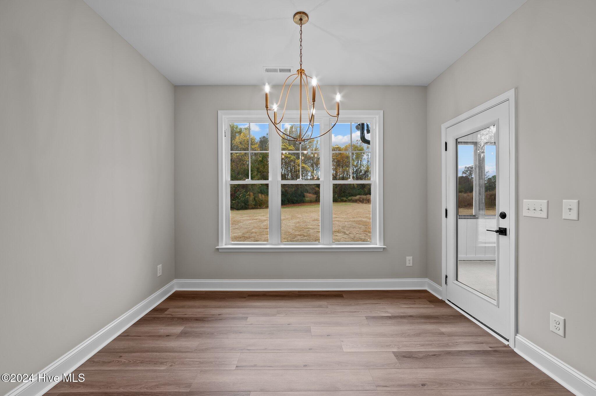 5062 Willows Edge Drive Property Photo 16