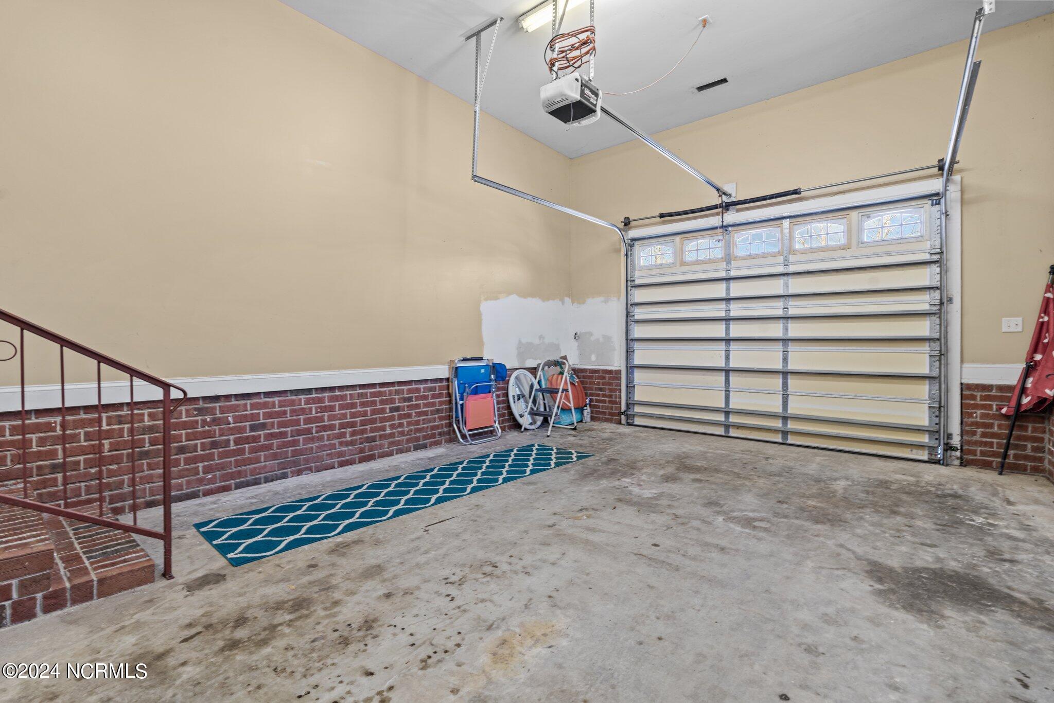1430 Covington Road Property Photo 8