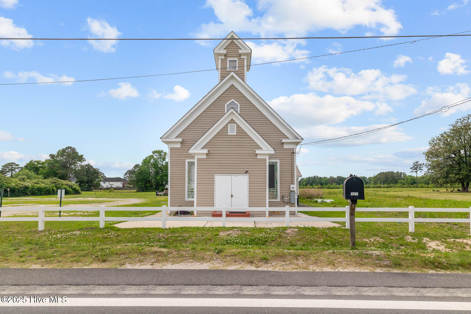 6099 Gum Branch Road Property Photo 2