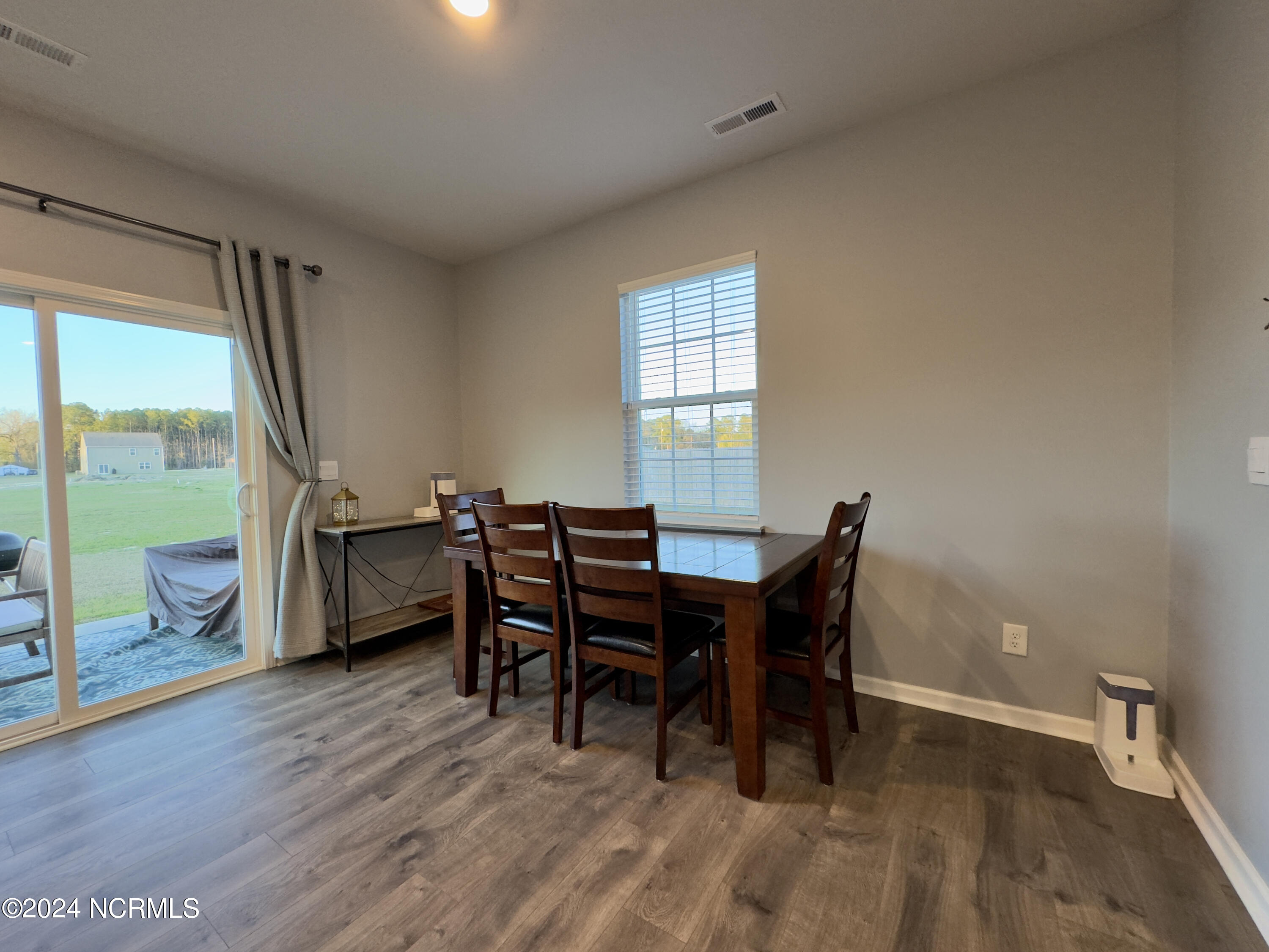 108 Featherstone Lane Property Photo 9