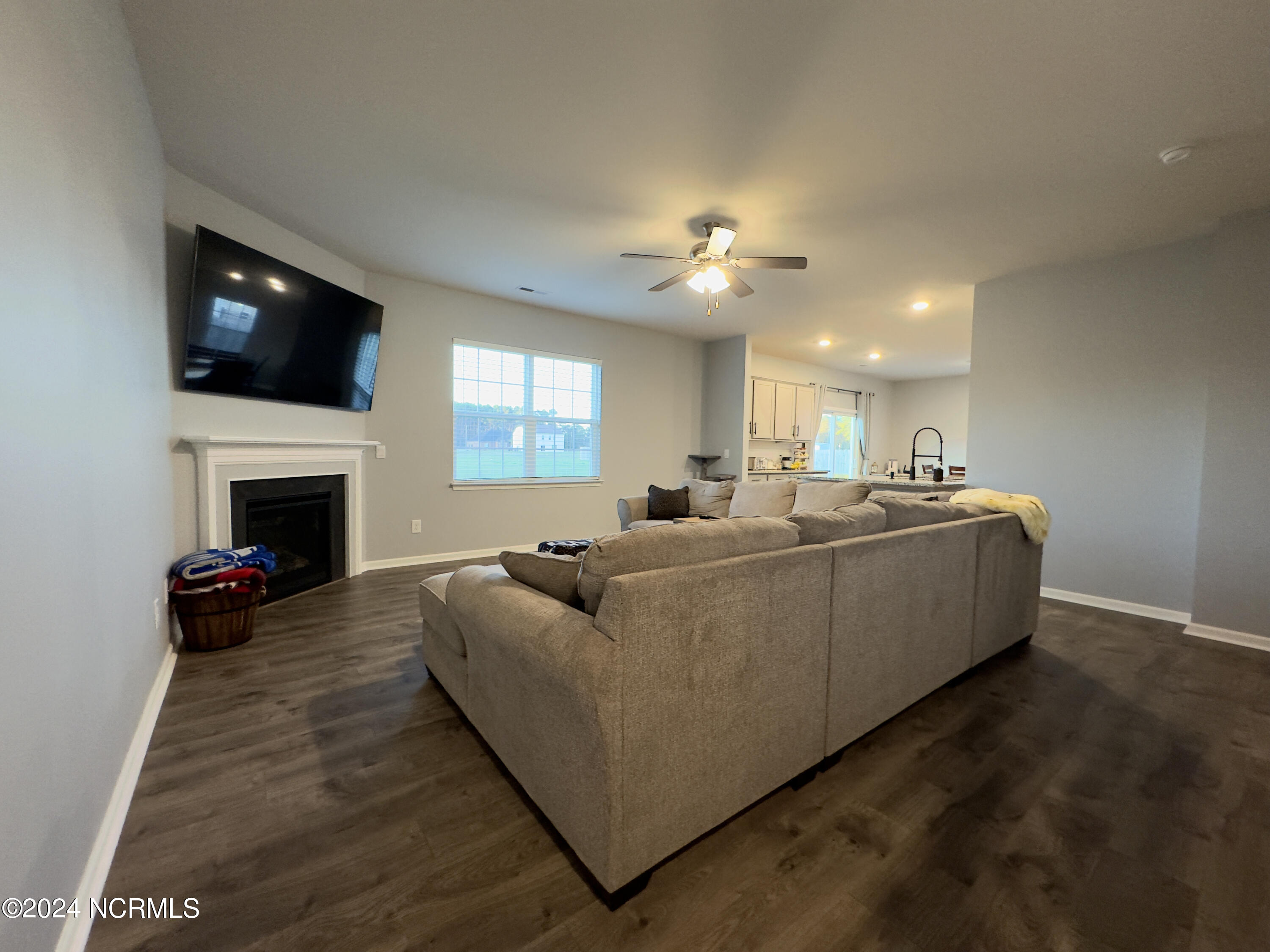 108 Featherstone Lane Property Photo 13