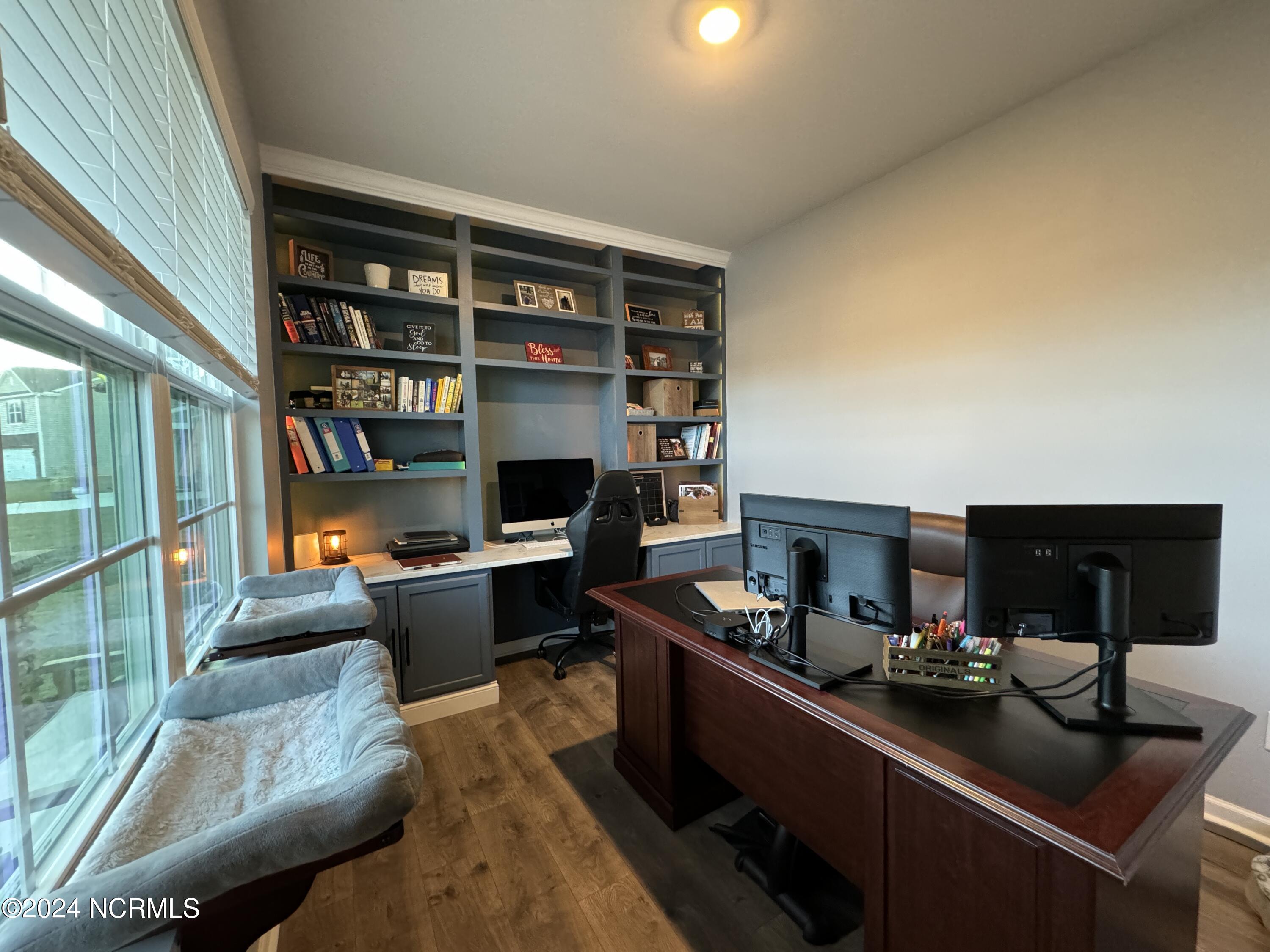 108 Featherstone Lane Property Photo 15