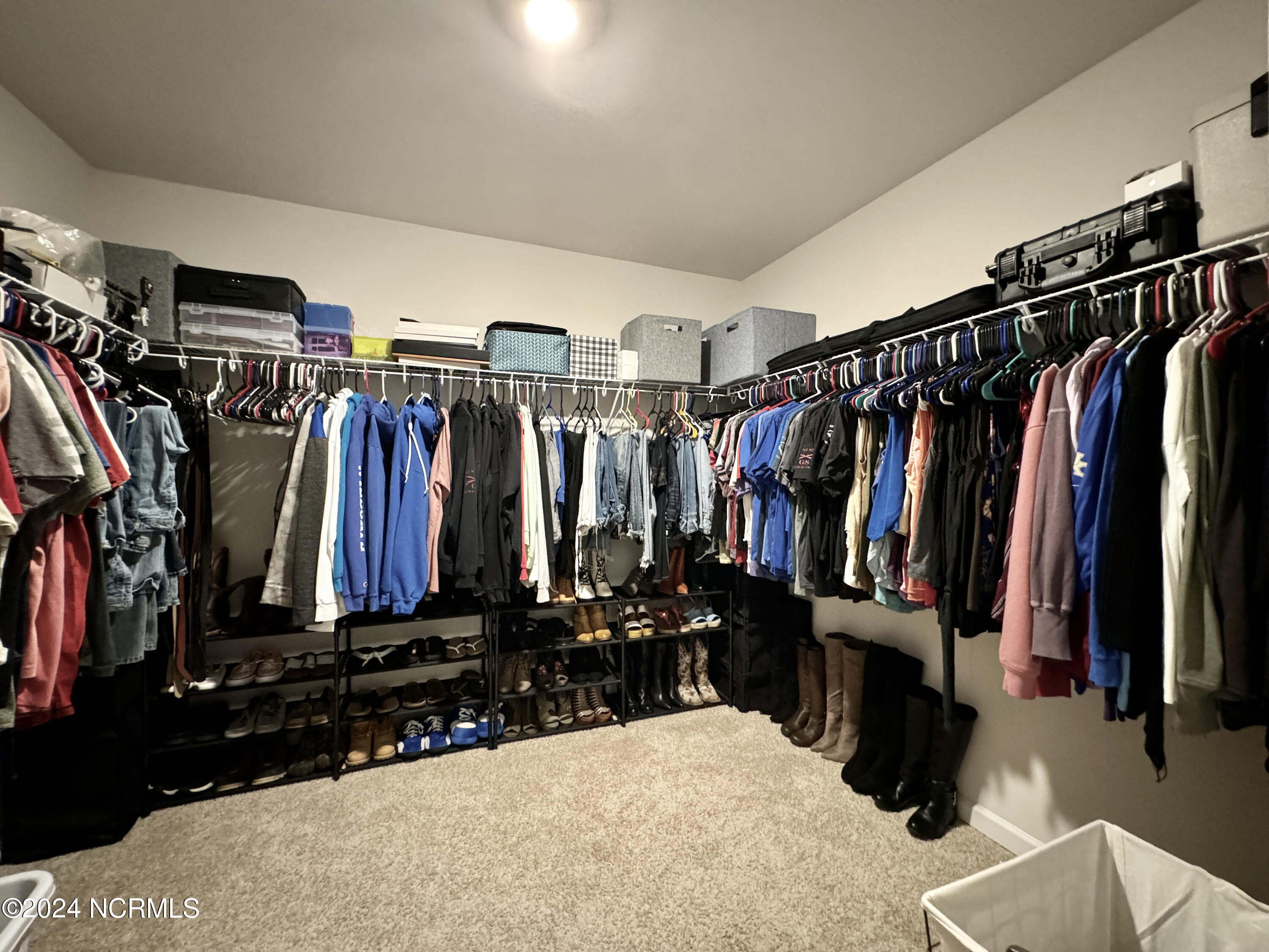 108 Featherstone Lane Property Photo 32
