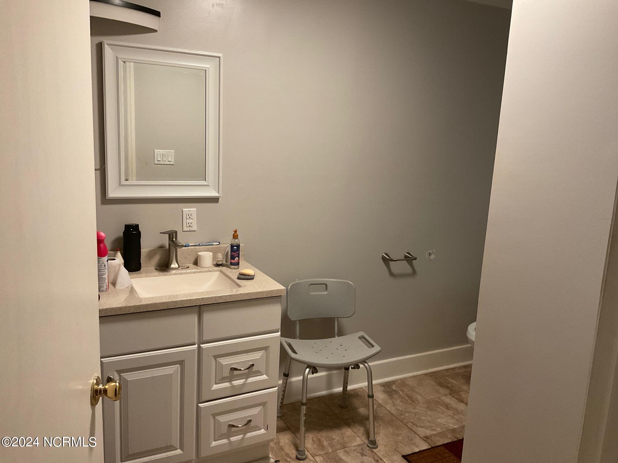 3313 S Church Street Property Photo 6
