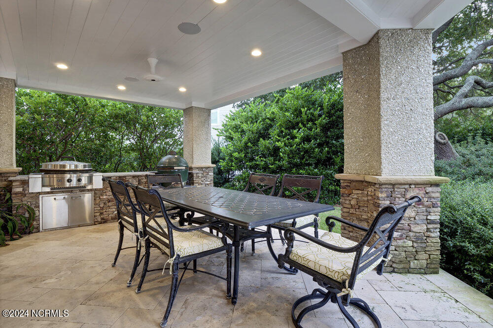 824 Inlet View Drive Property Photo 10