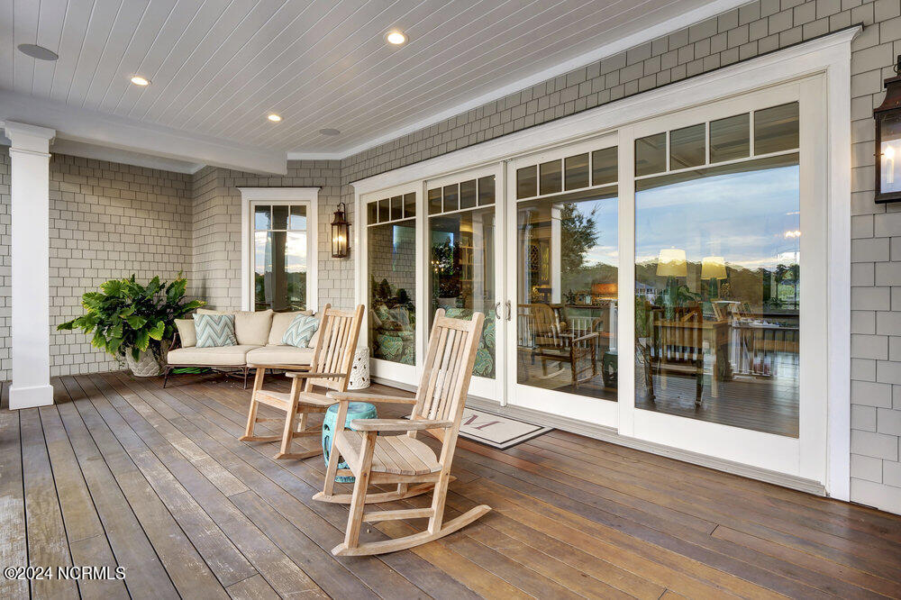 824 Inlet View Drive Property Photo 12
