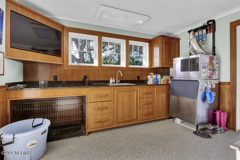 824 Inlet View Drive Property Photo 43