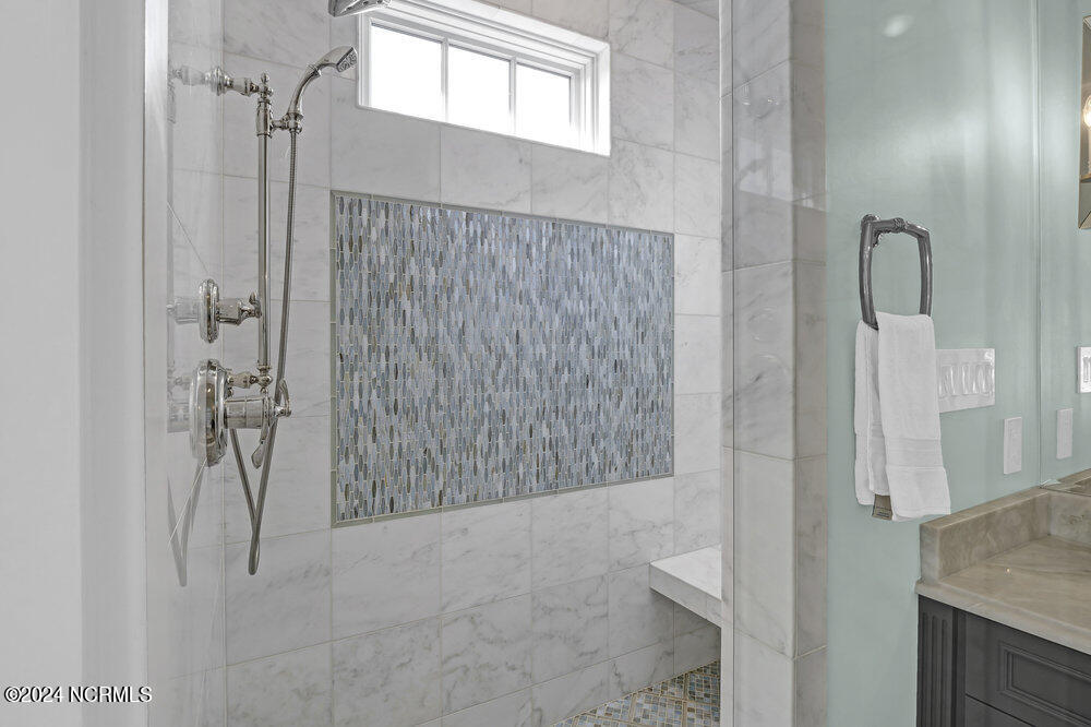 824 Inlet View Drive Property Photo 77