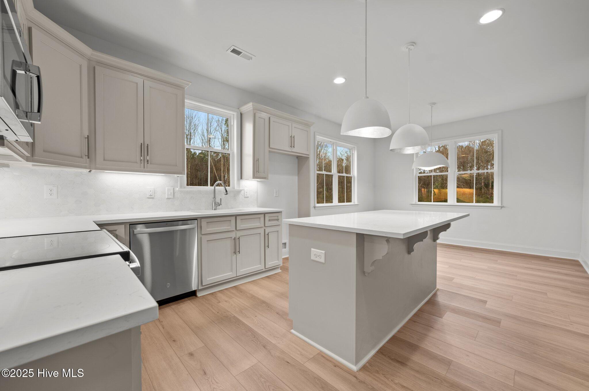 5102 Willows Edge Drive Property Photo 11