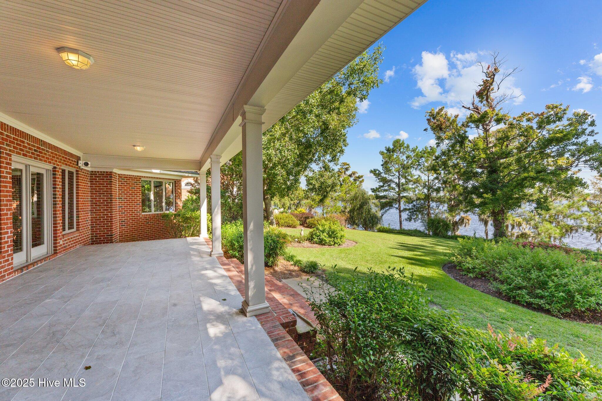 207 Pamlico Lane Property Photo 7