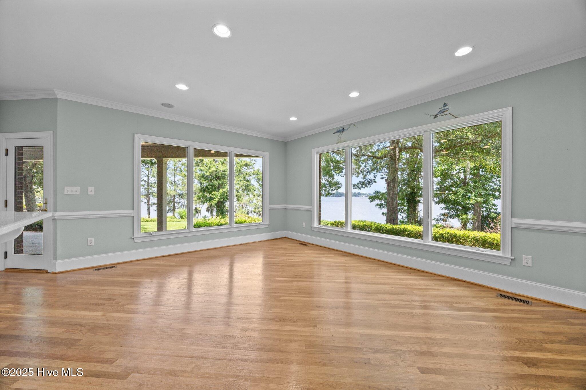 207 Pamlico Lane Property Photo 23