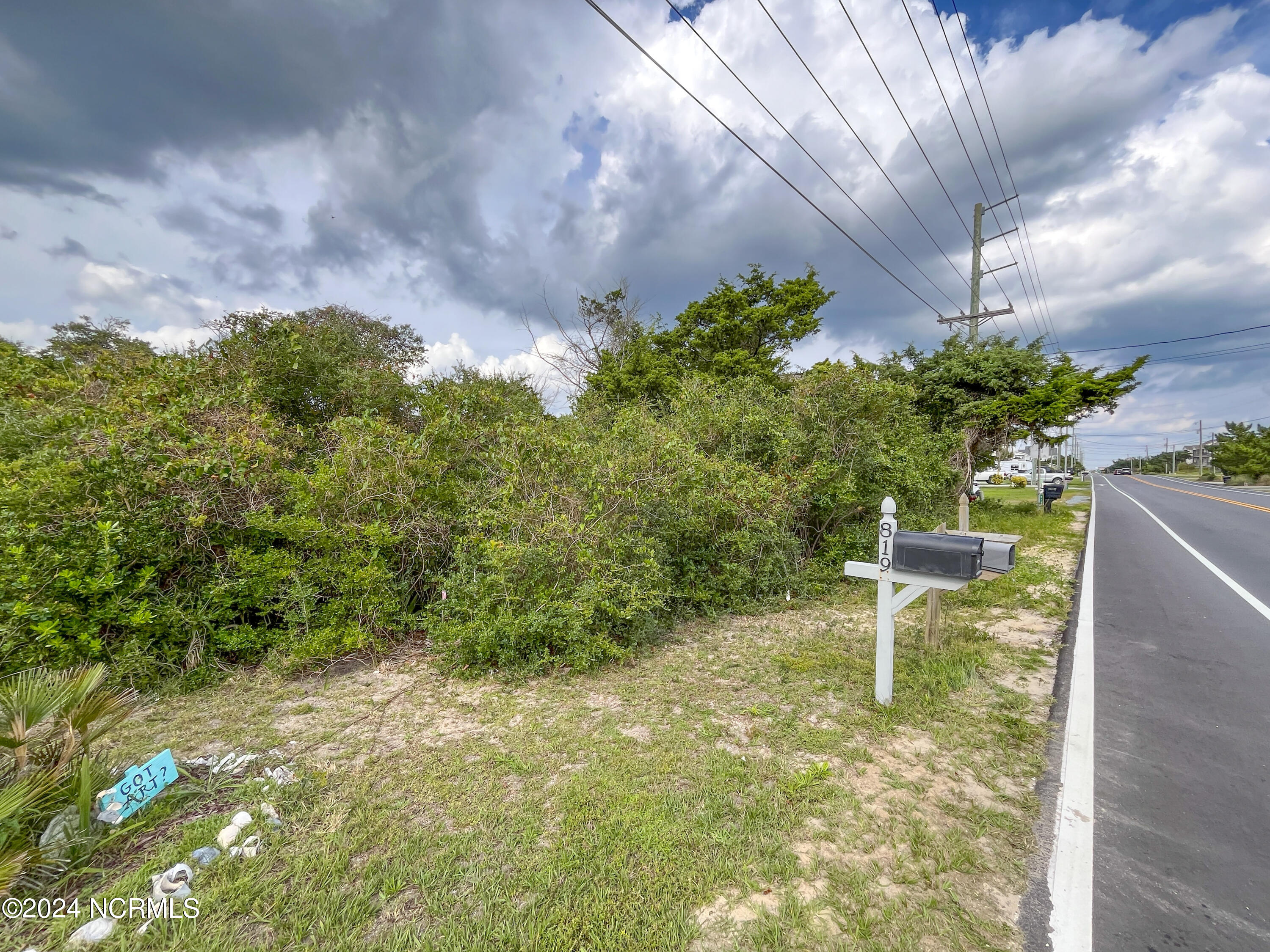 817 S Topsail Drive Property Photo 6