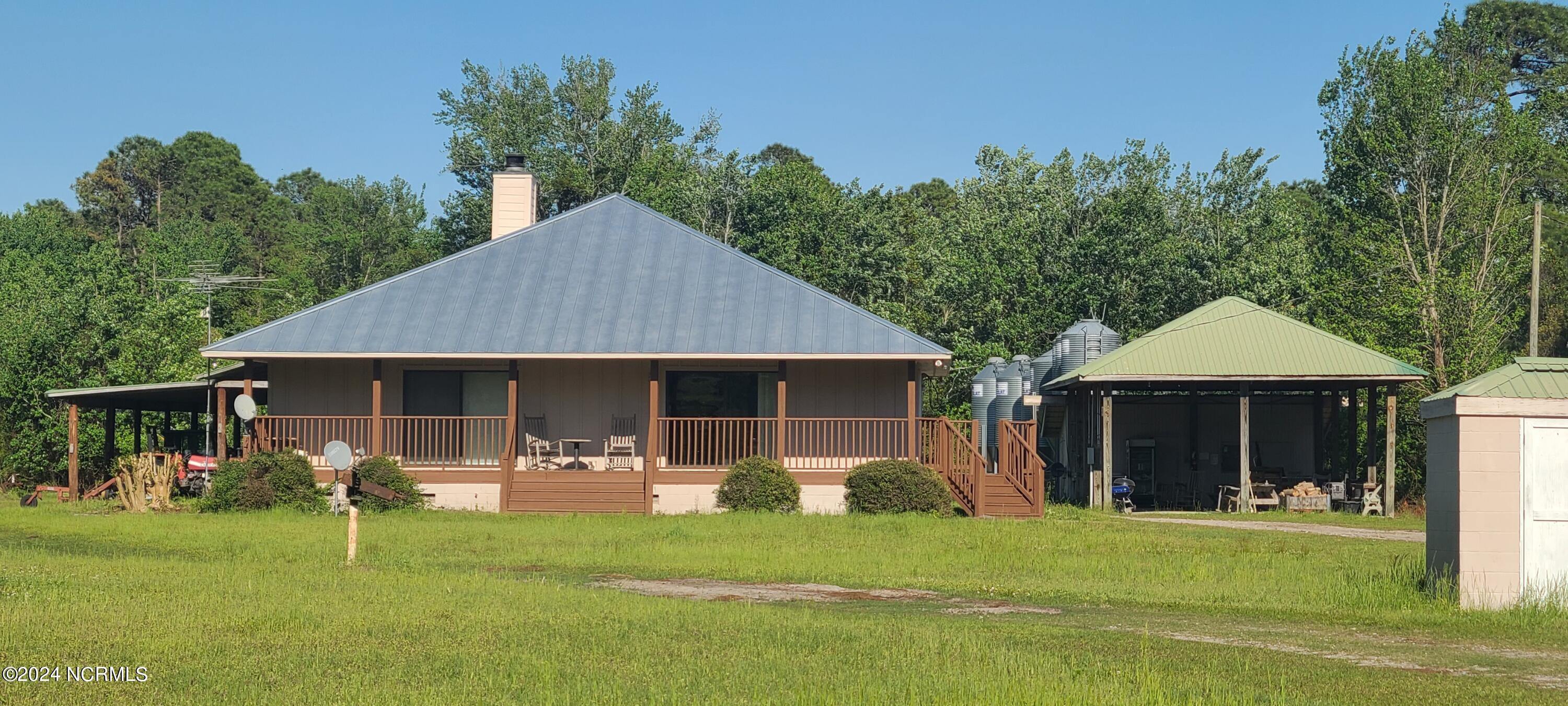 1300 Godwin Road Property Photo 3