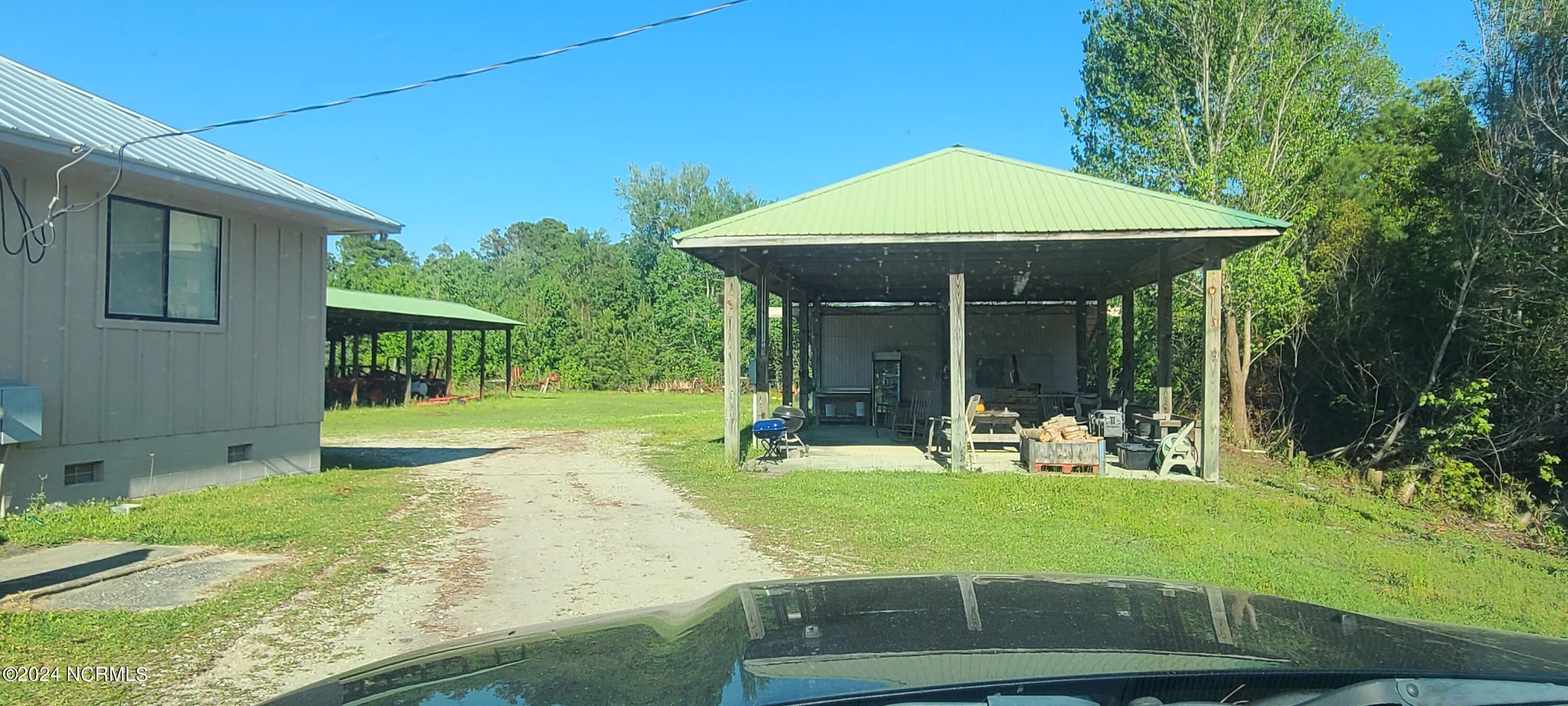 1300 Godwin Road Property Photo 4