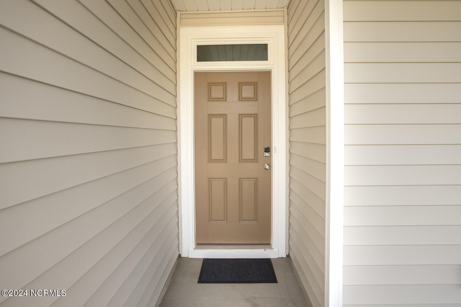 3706 Cessna Way Property Photo 4