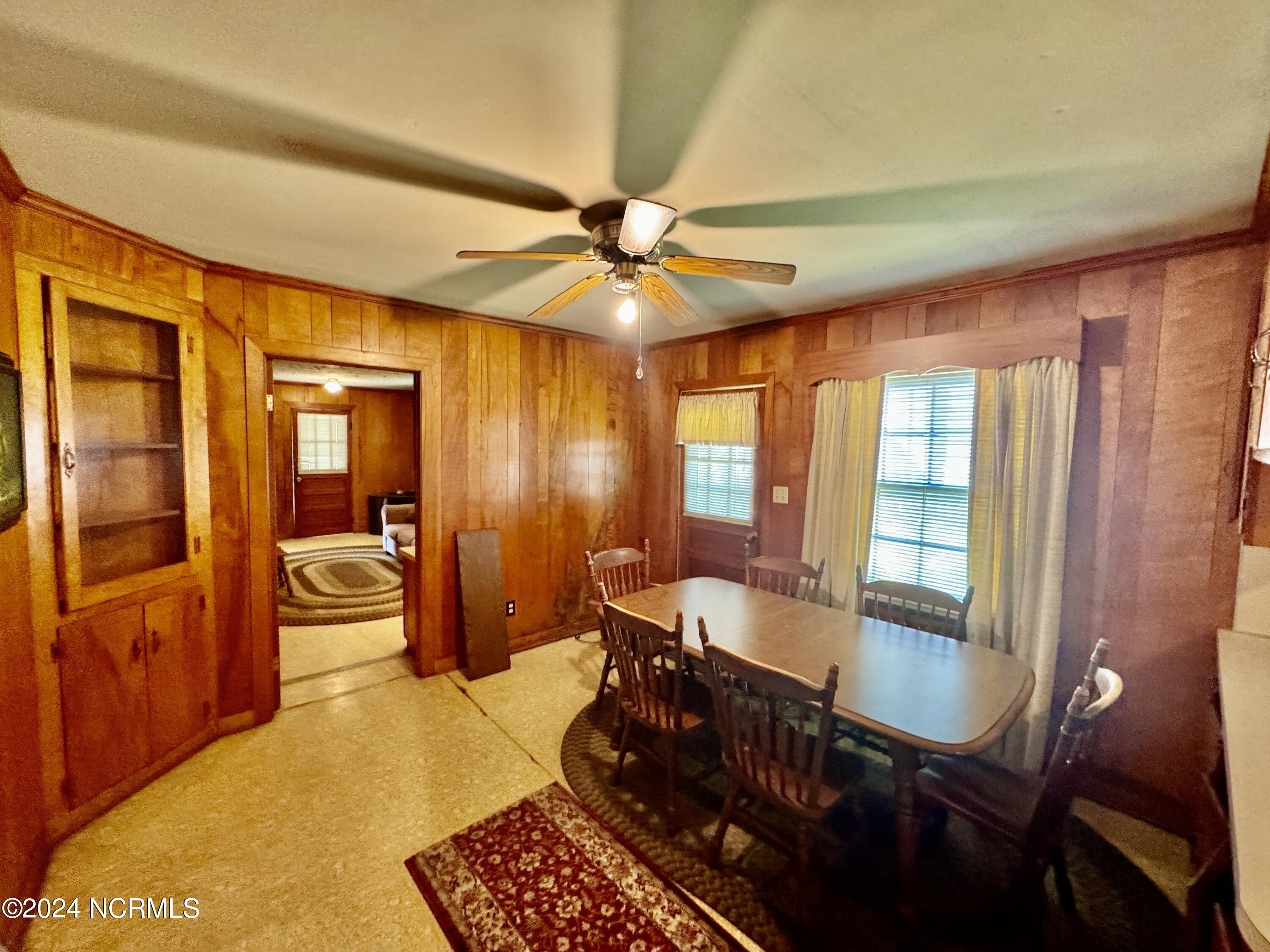402 Halifax Street Property Photo 11