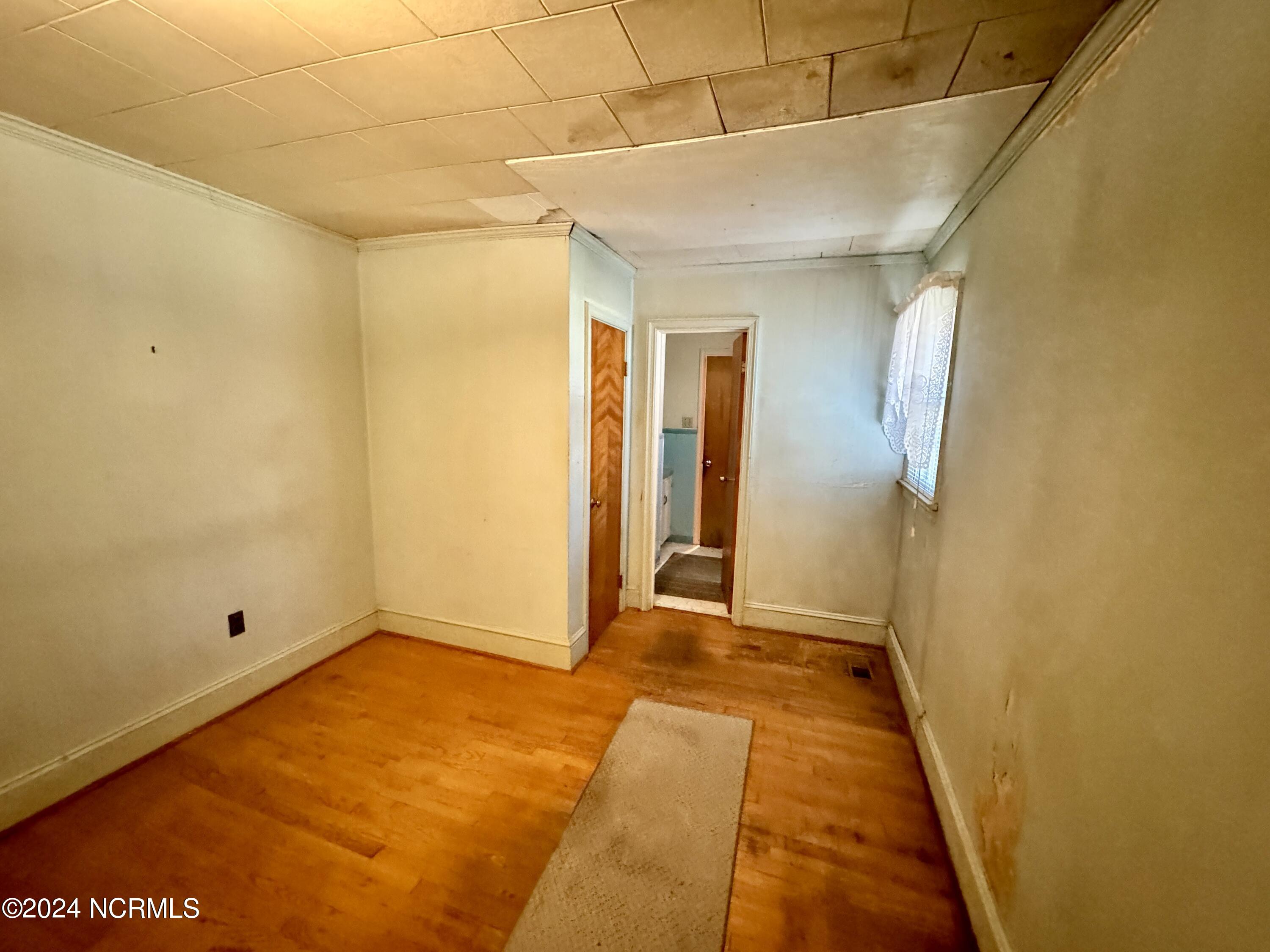 402 Halifax Street Property Photo 23
