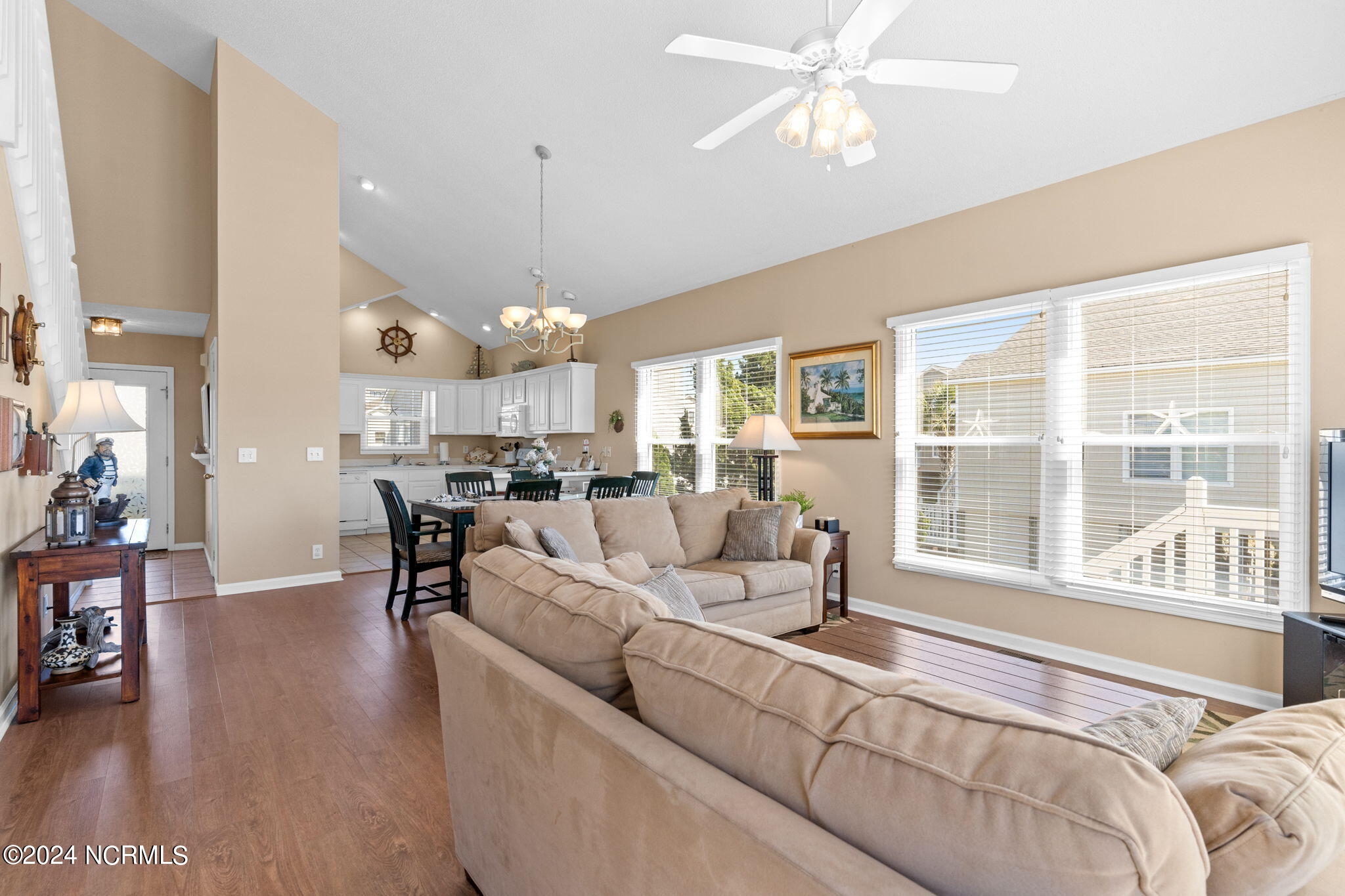 11 Atlantic Way Property Photo 37