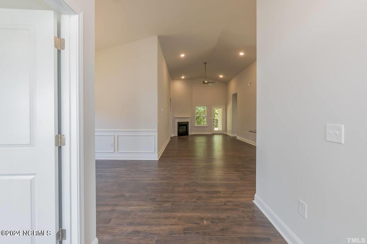 118 Firethorn Circle Property Photo 3