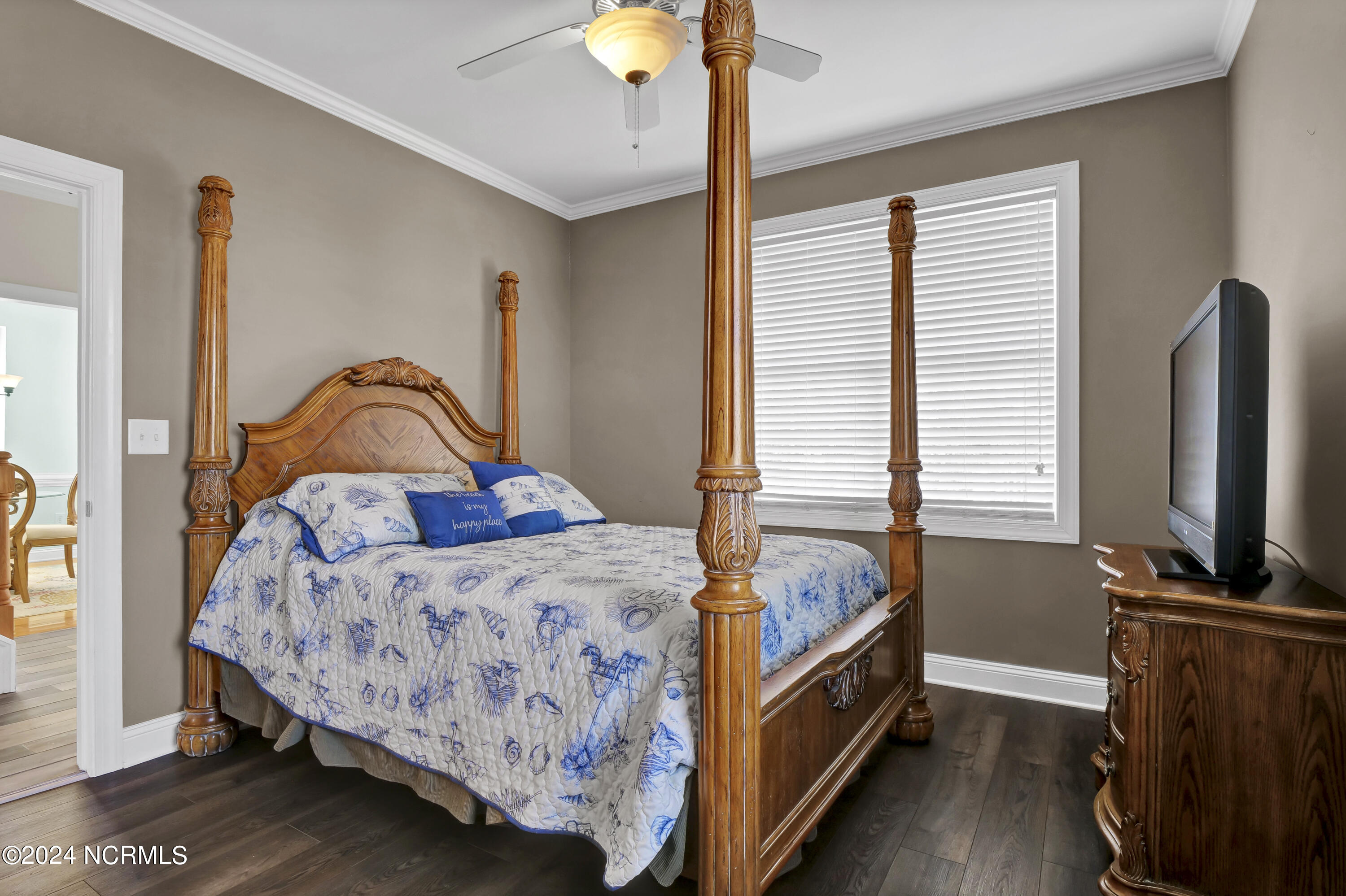 210 Sea Manor Drive Property Photo 29